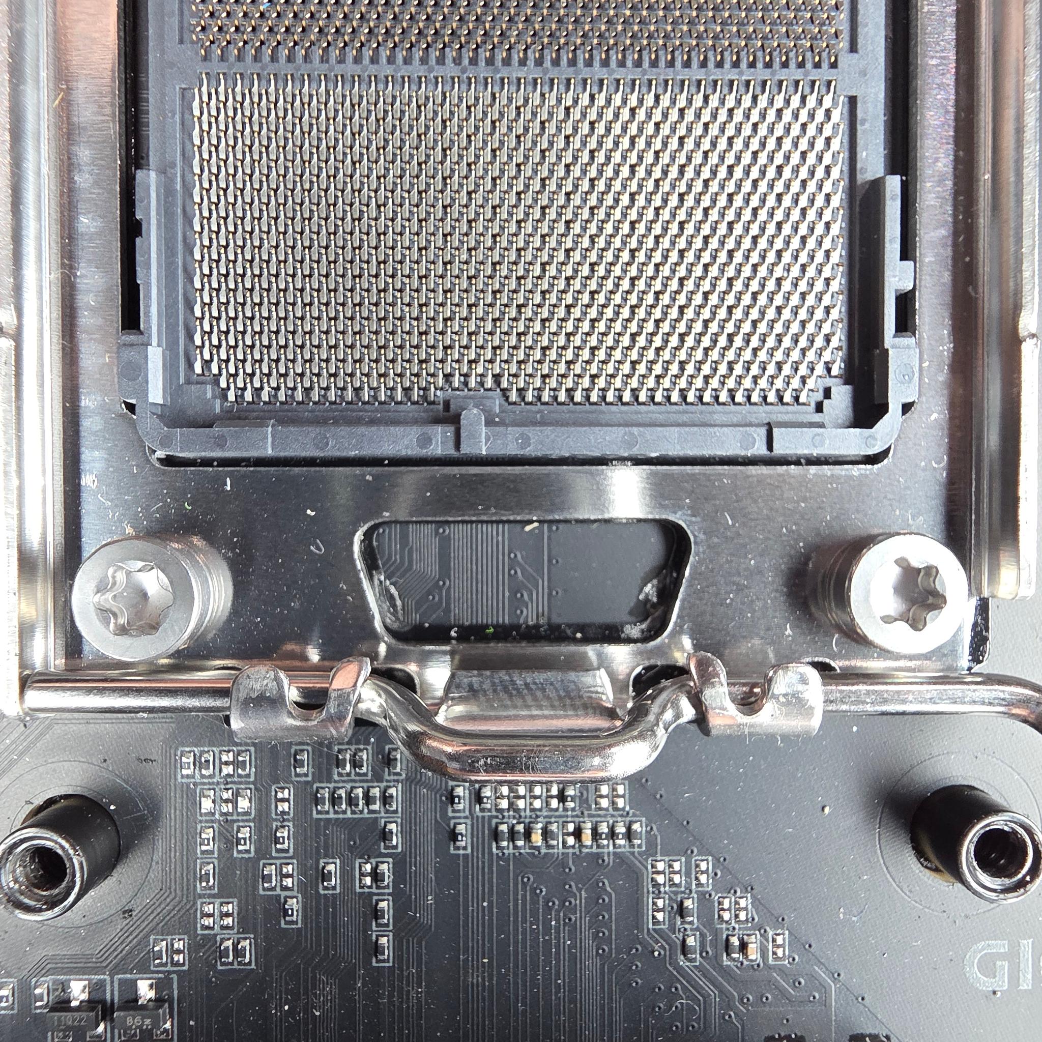 Gigabyte B650 Aorus Elite AX AM5 - FOR PARTS