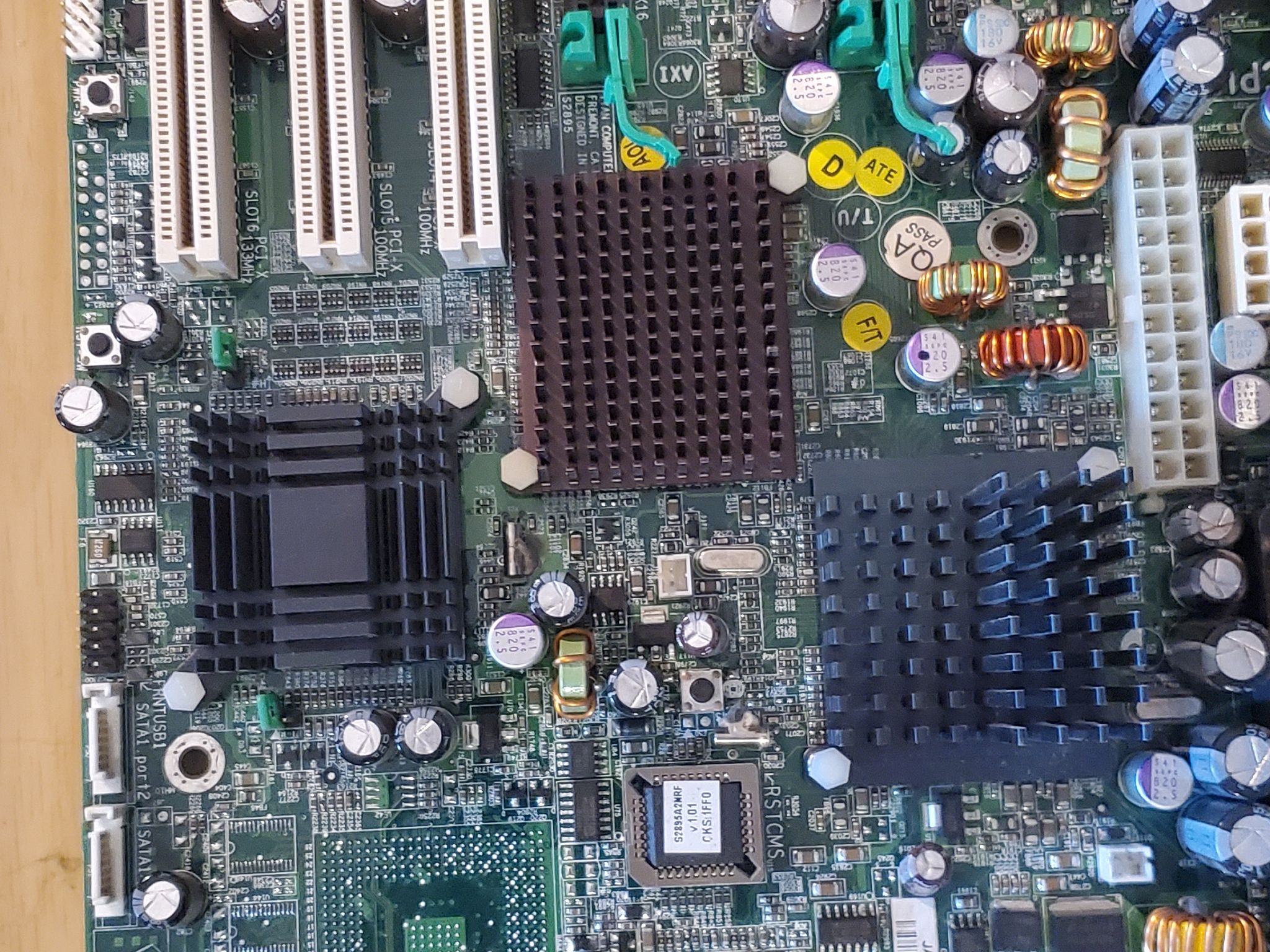 Tyan S2895A2RNF Server Motherboard, CPUs, Ram Combo