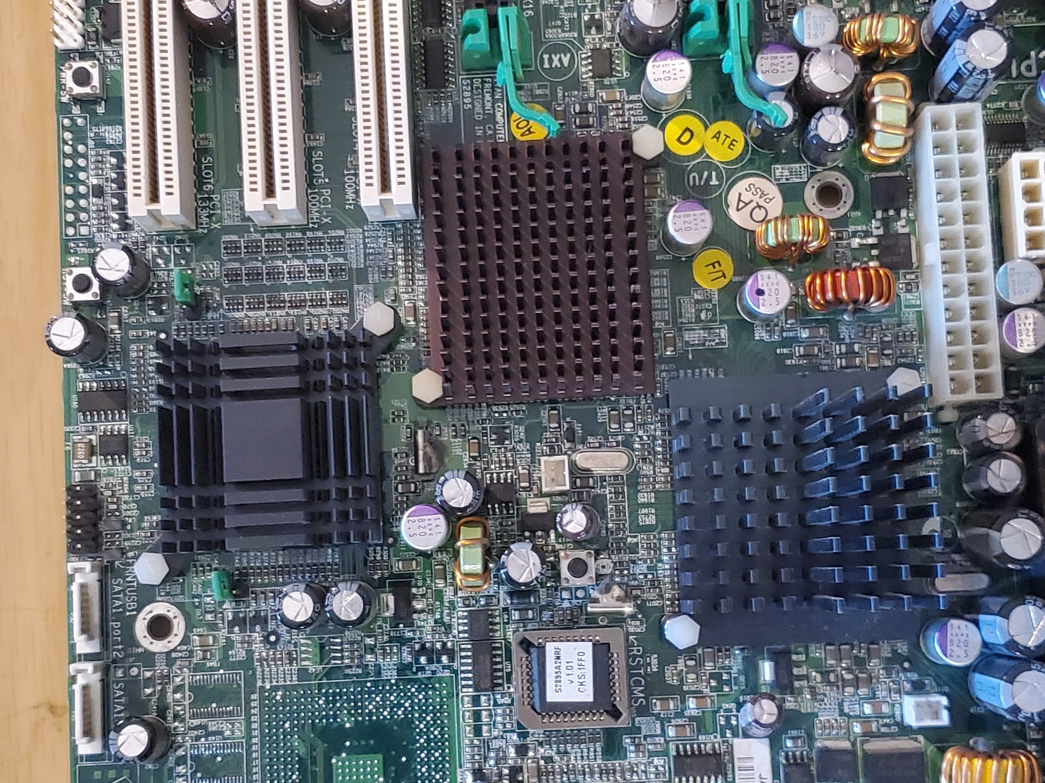 Tyan S2895A2RNF Server Motherboard, CPUs, Ram Combo