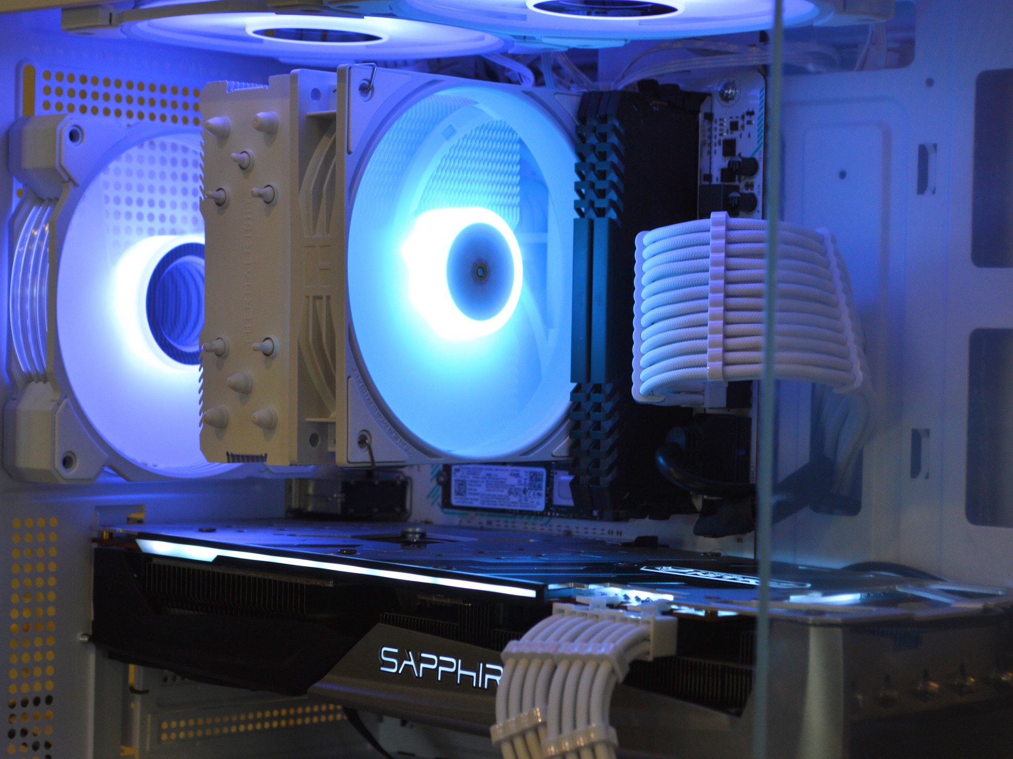 ⚫⚪ Ryzen 5 3600 | RX 5700 XT | 16GB DDR4 | 1TB SSD | 1080p Gaming PC