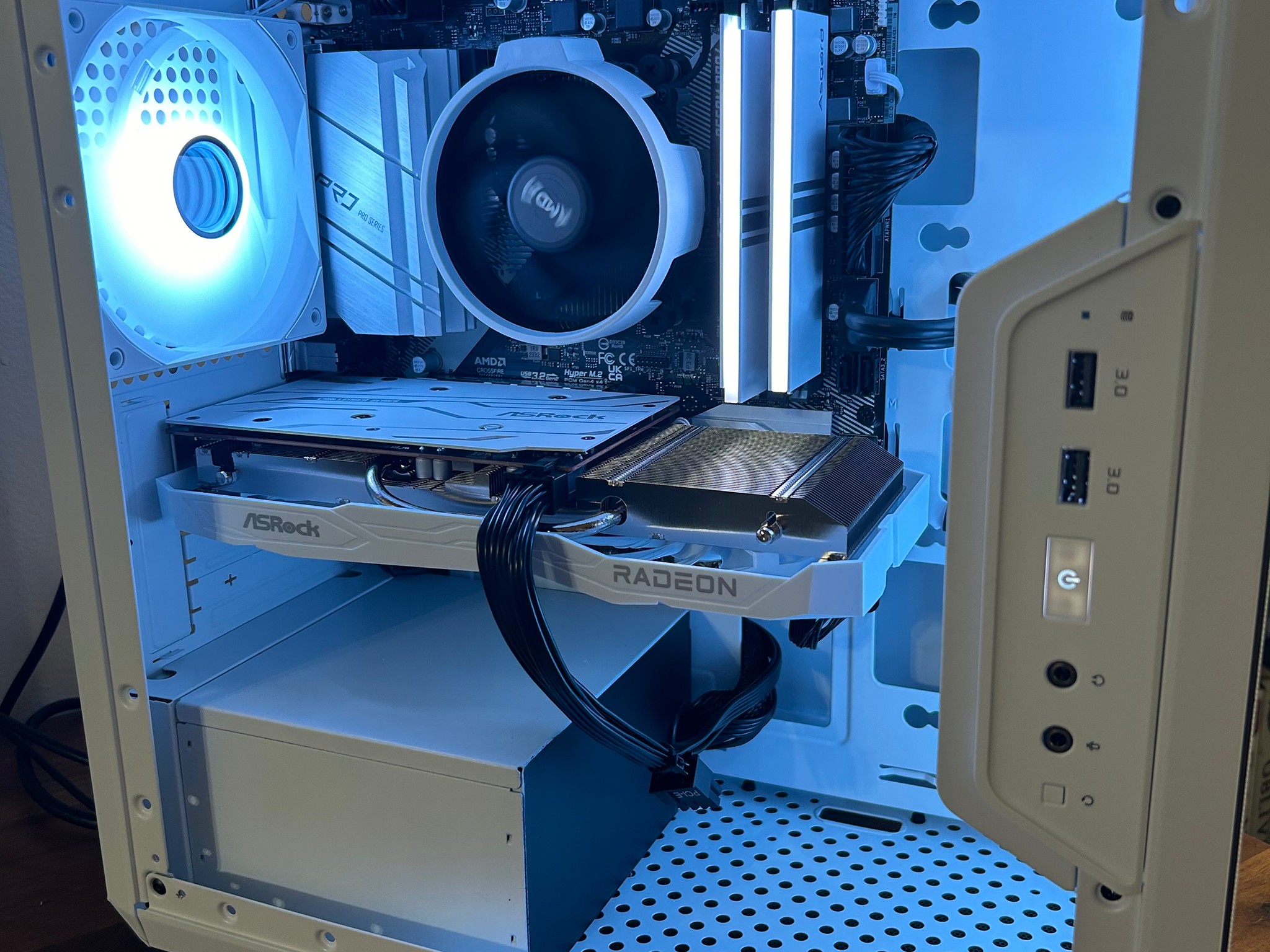 **SALE** RX 6600 | Ryzen 5 4500 | 16GB DDR4 | WI-FI | The Trooper RX