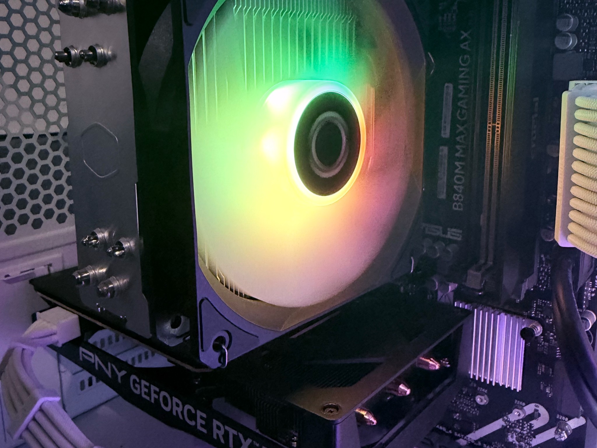 ❄️"Arctic Pearl"⚪️| 1400p Gaming | Ryzen 5 7500X3D | RTX 5060 | 16GB DDR5 Ram | 1TB NVMe SSD