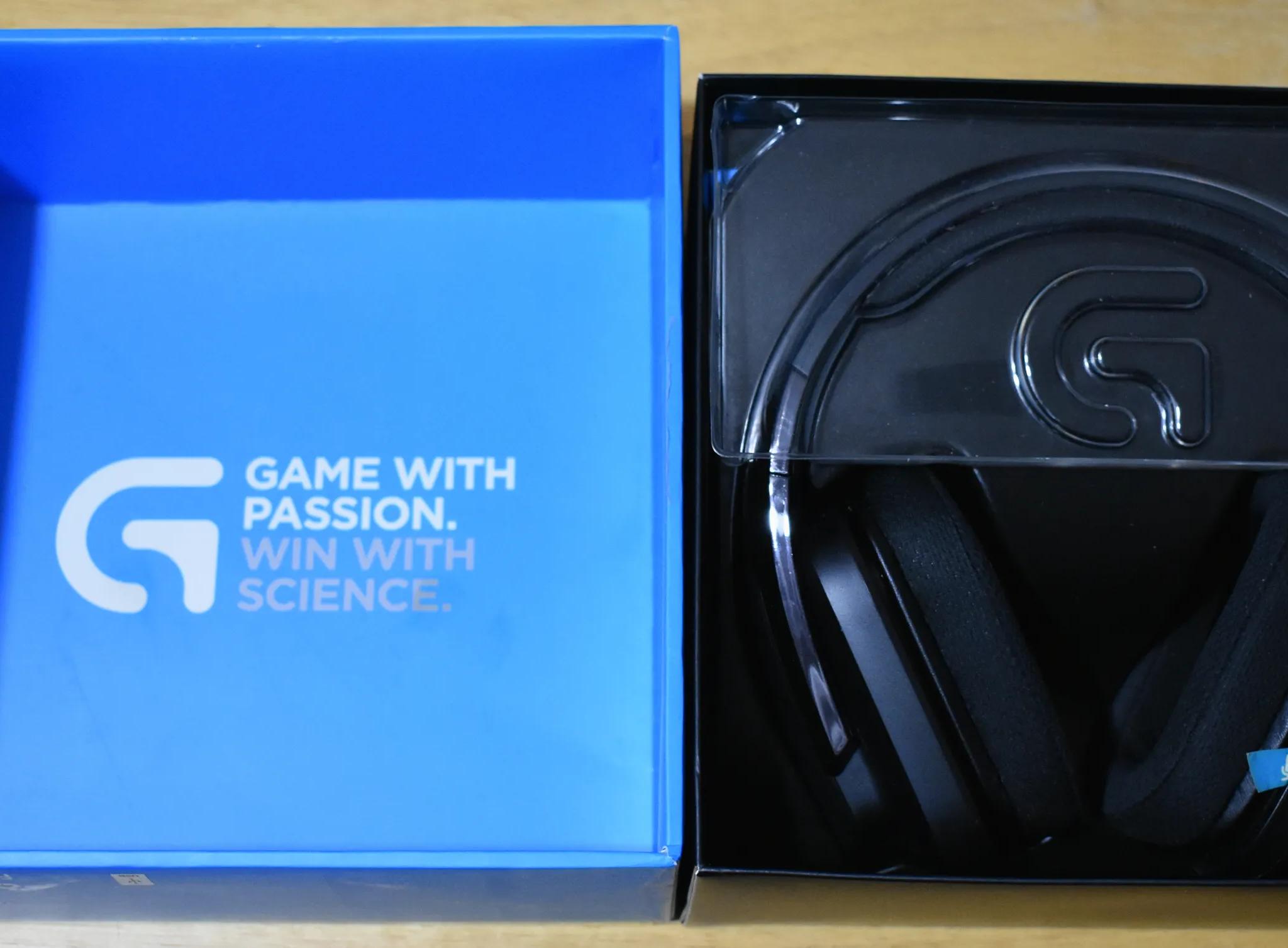 Logitech G633 Artemis Spectrum RGB 7.1 Surround Sound Gaming Wired Headset