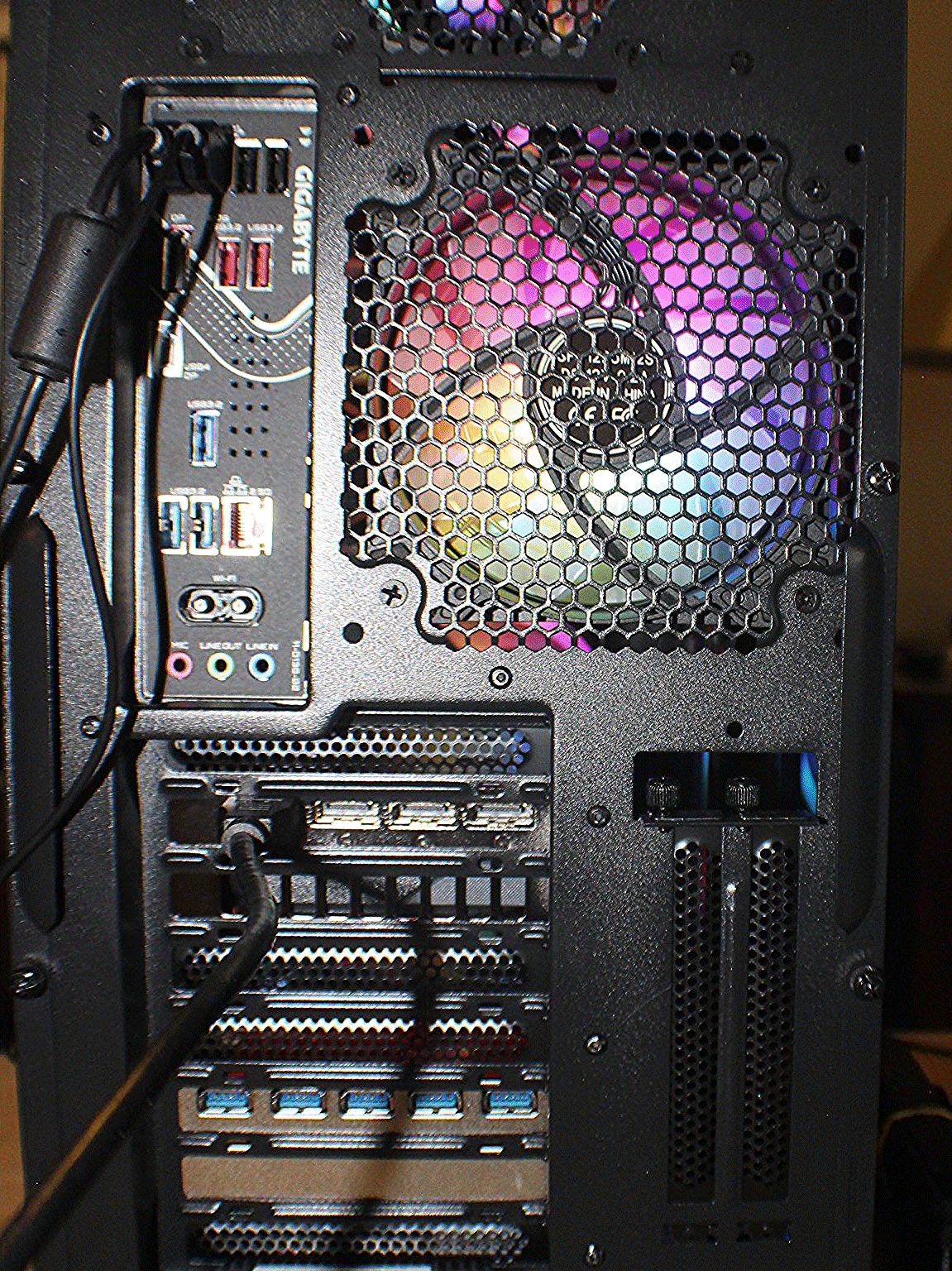 Gigabyte Z890 Eagle / Intel Ultra 7 / RTX 5060ti 16GB