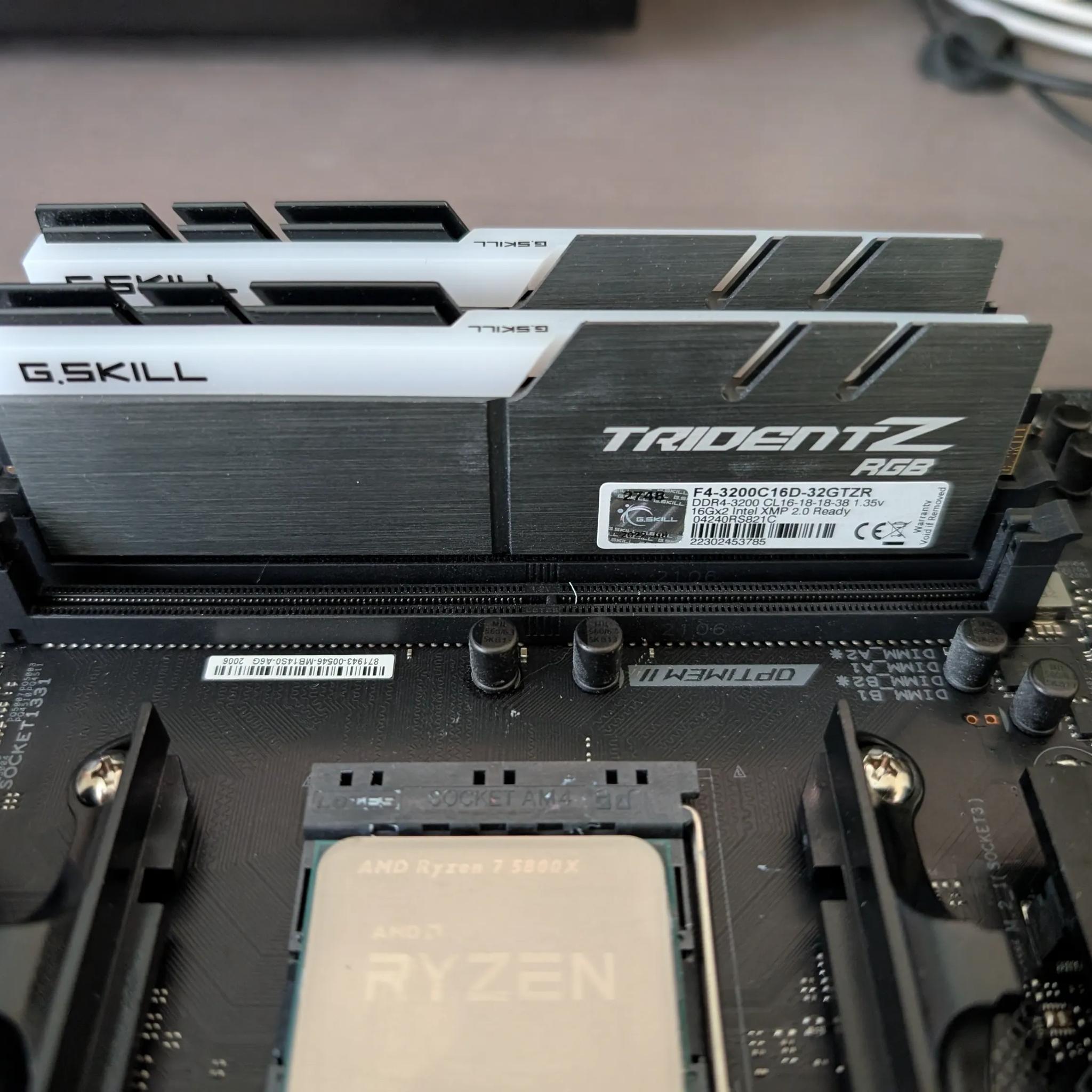 AM4 Bundle: Ryzen 5800X + Asus Strix B550-F Gaming + G.Skill 32 GB Ram