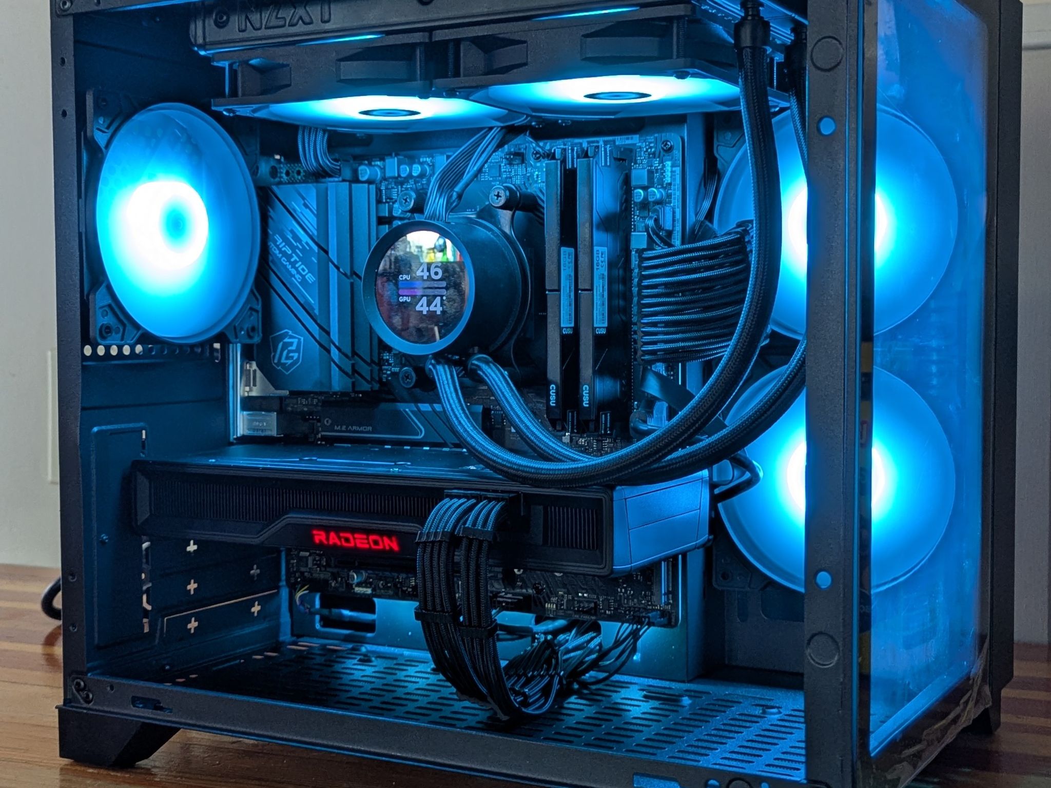 AMD RX 6750 XT || Ryzen 5 5600 ||  Compact 1440p Gaming PC