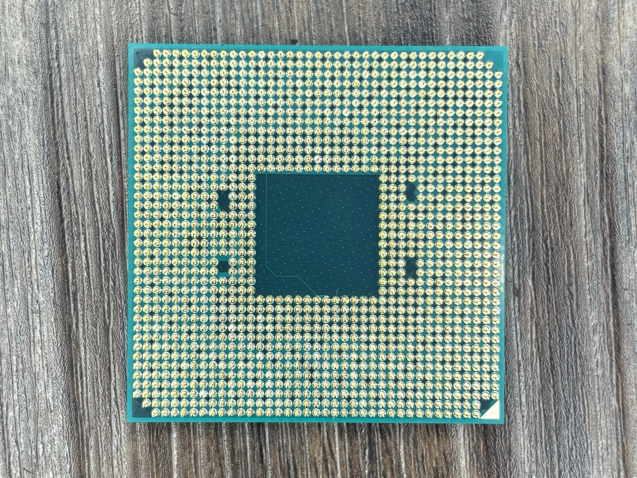 AMD Ryzen 5 1600 3.20GHz 6 Core YD1600BBM6IAF 12 Thread AM4