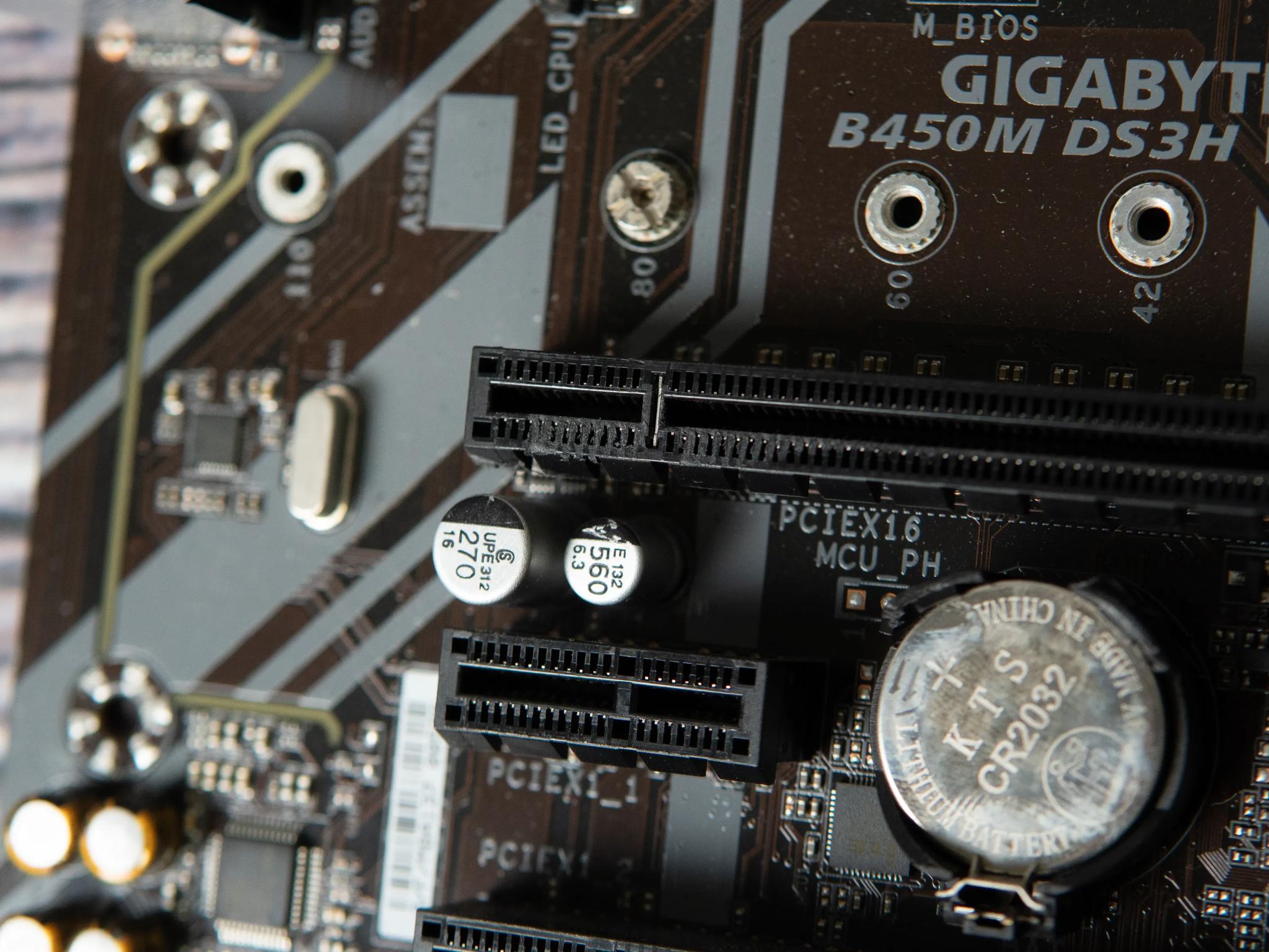 Gigabyte B450M DS3H WiFi (As-Is / For Parts or Repair)