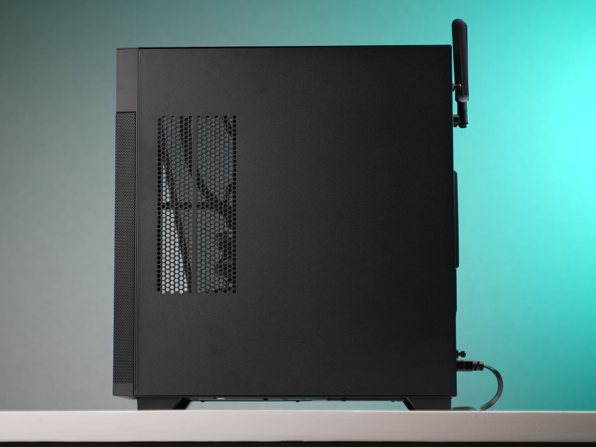 \ RF-00 / RTX 4070 Ti Ryzen 7 5800X 32GB 1TB Windows 11 Workstation Gaming PC