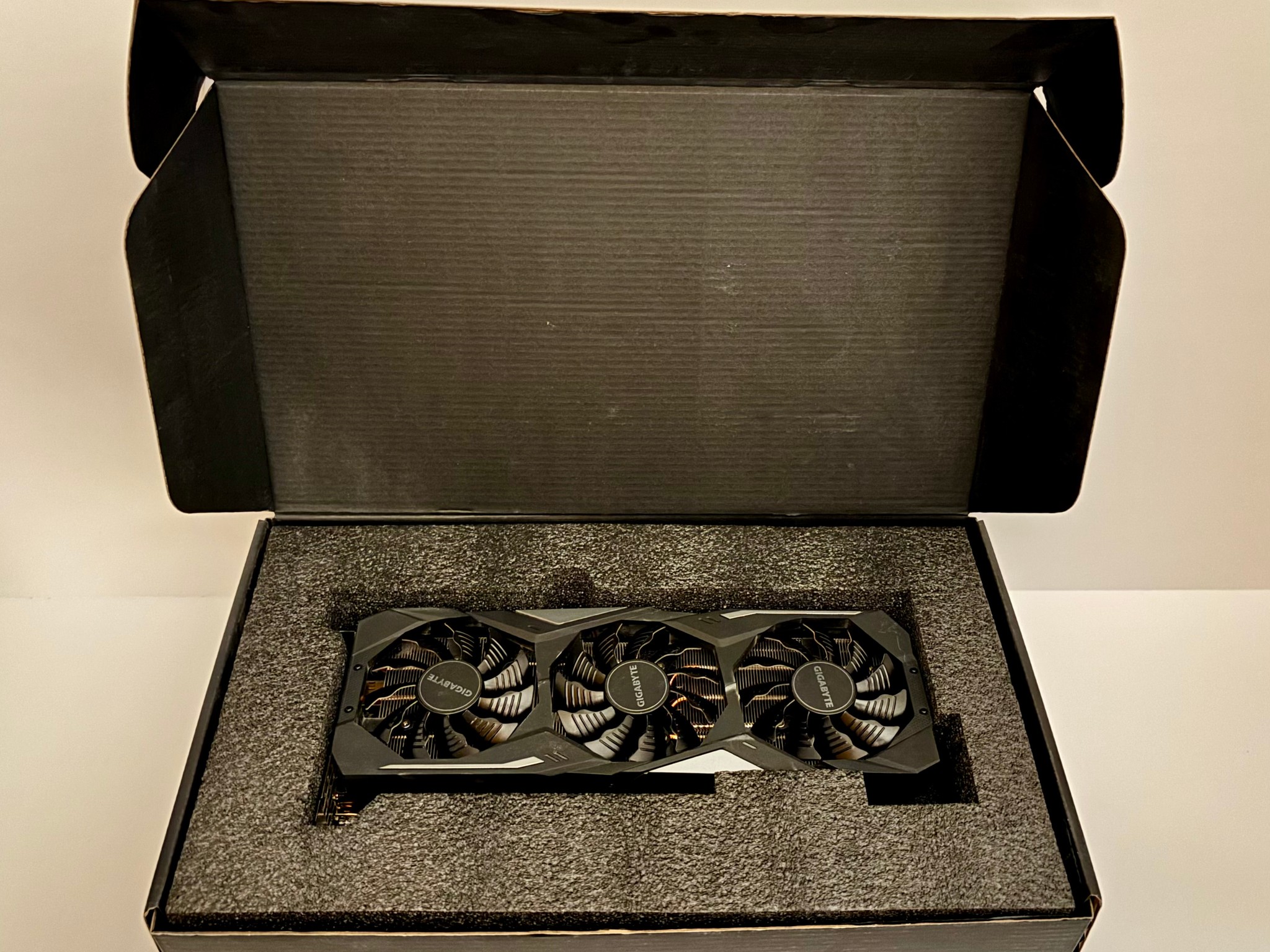 Gigabyte Windforce OC GeForce RTX 2070 Super 8GB GDDR6 Graphics Card