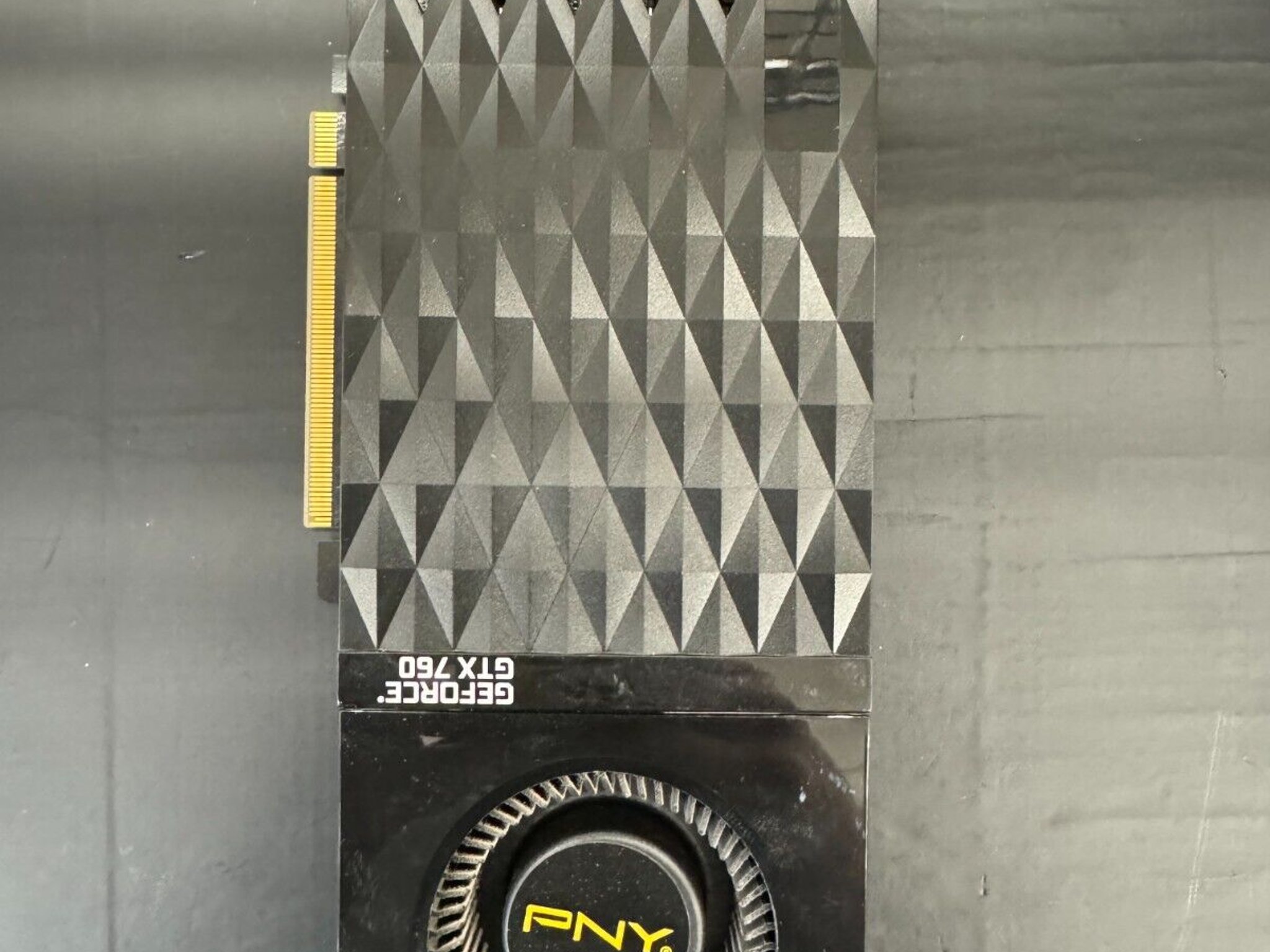 *B Grade* PNY GeForce GTX 760 2GB GDDR5 Graphics Card - DVI, HDMI, DisplayPort