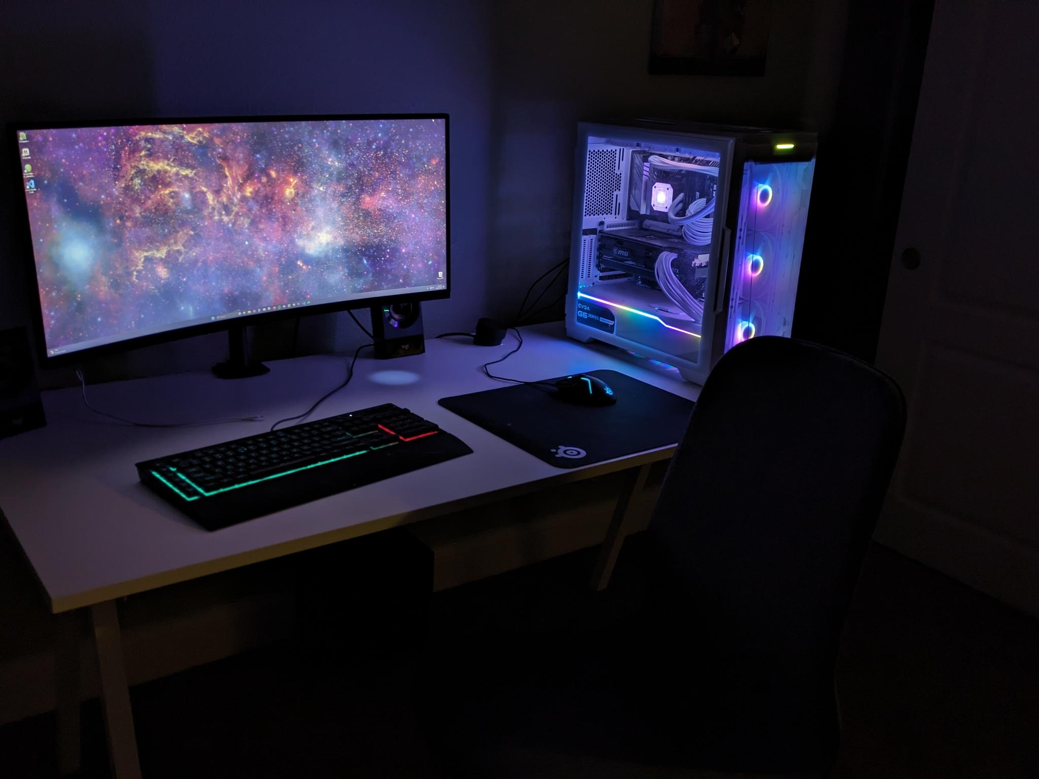 White RBG mid-tower 3080ti i9 11900k