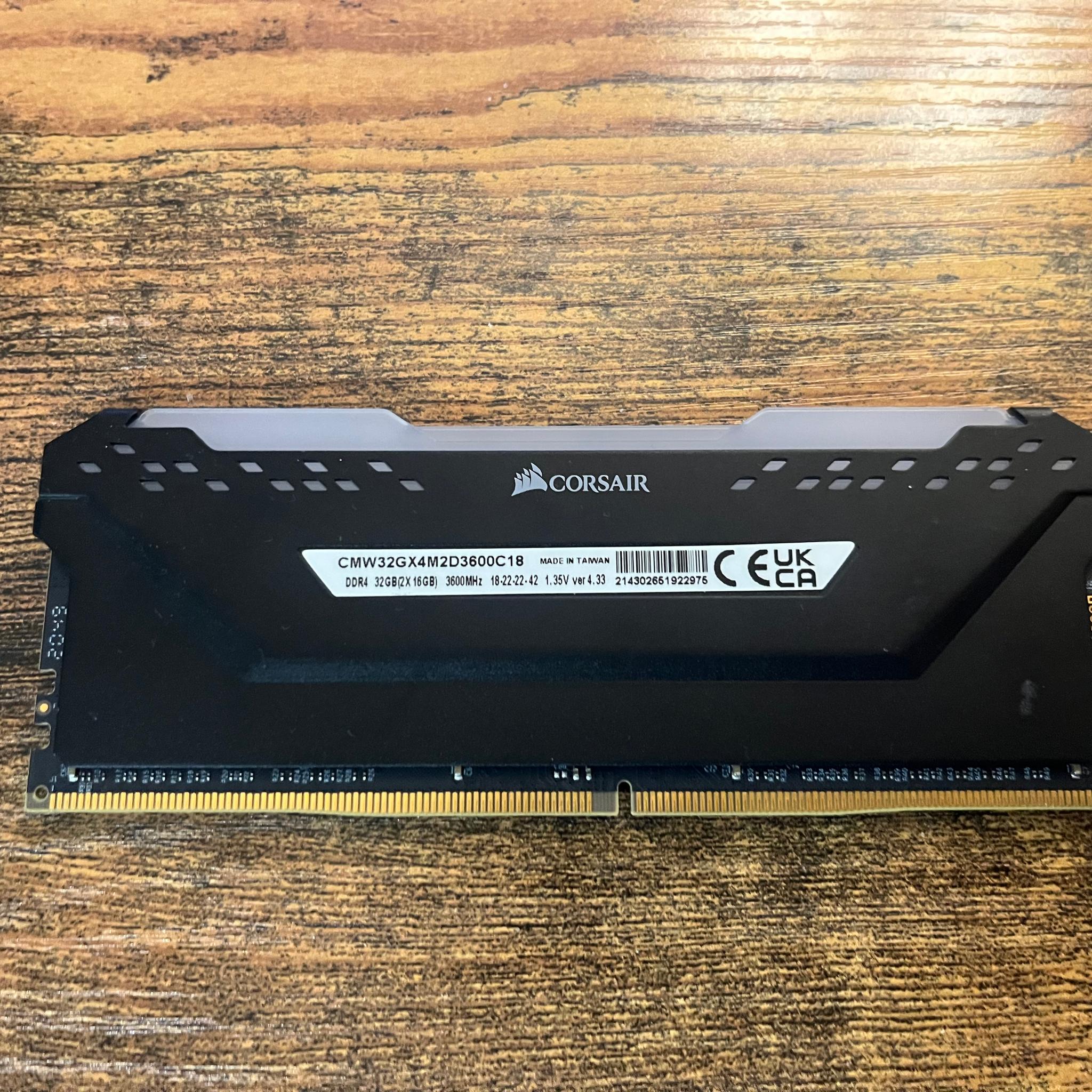Corsair Vengeance RGB Pro DDR4 16GB (1x16GB) 3600MHz CL18