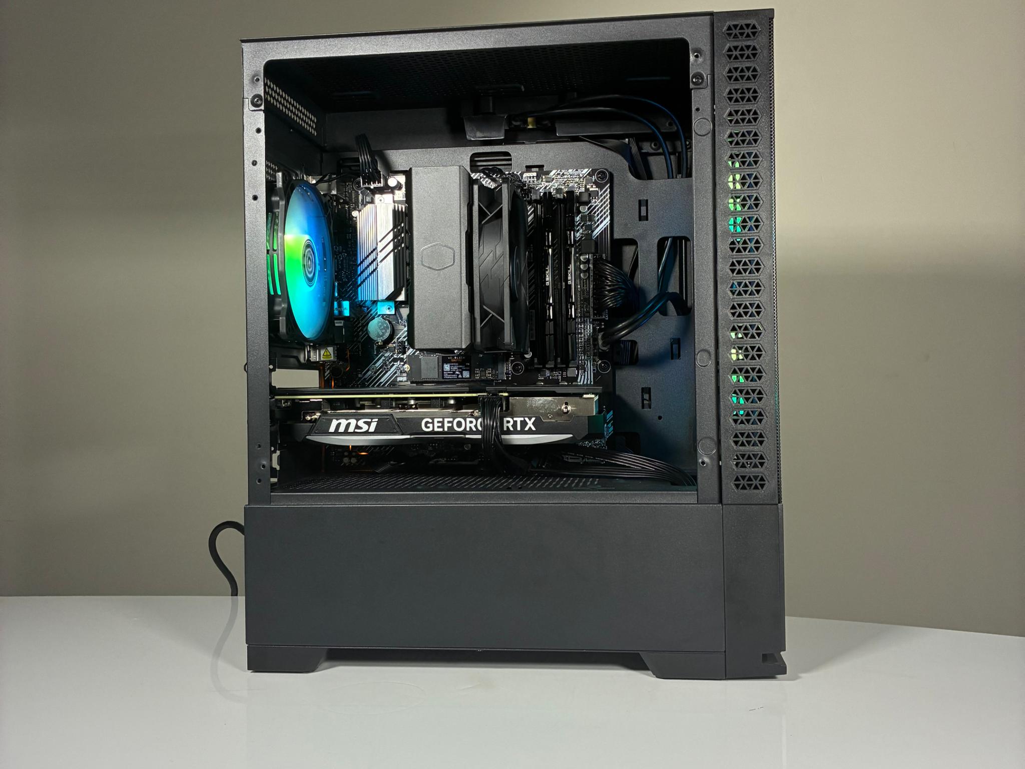 RTX 4070 | Ryzen 5 5600X | 32 GB RAM | 1 TB SSD | 1440p Ultra Gaming PC
