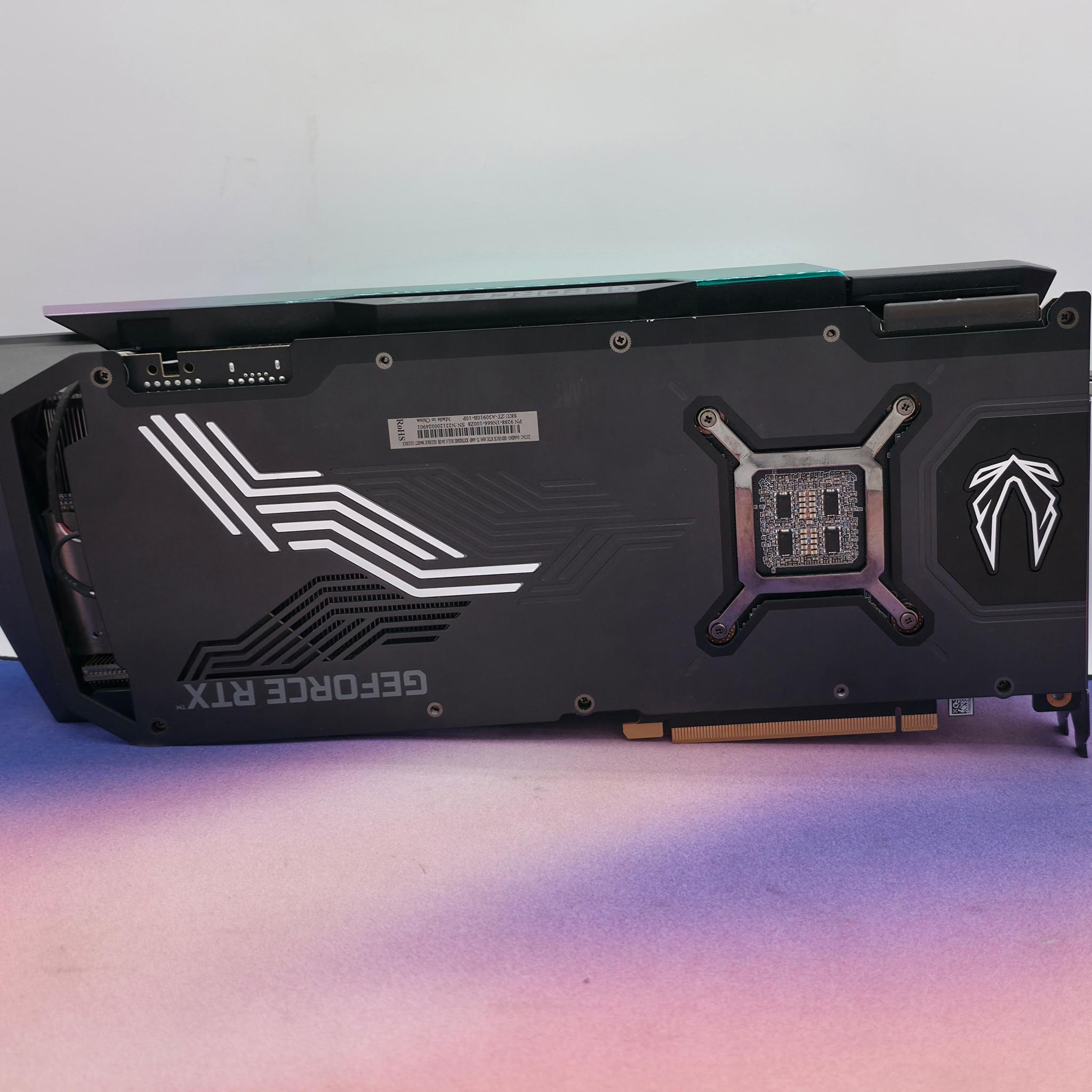 Zotac RTX 3090Ti Amp Extreme Holoblack