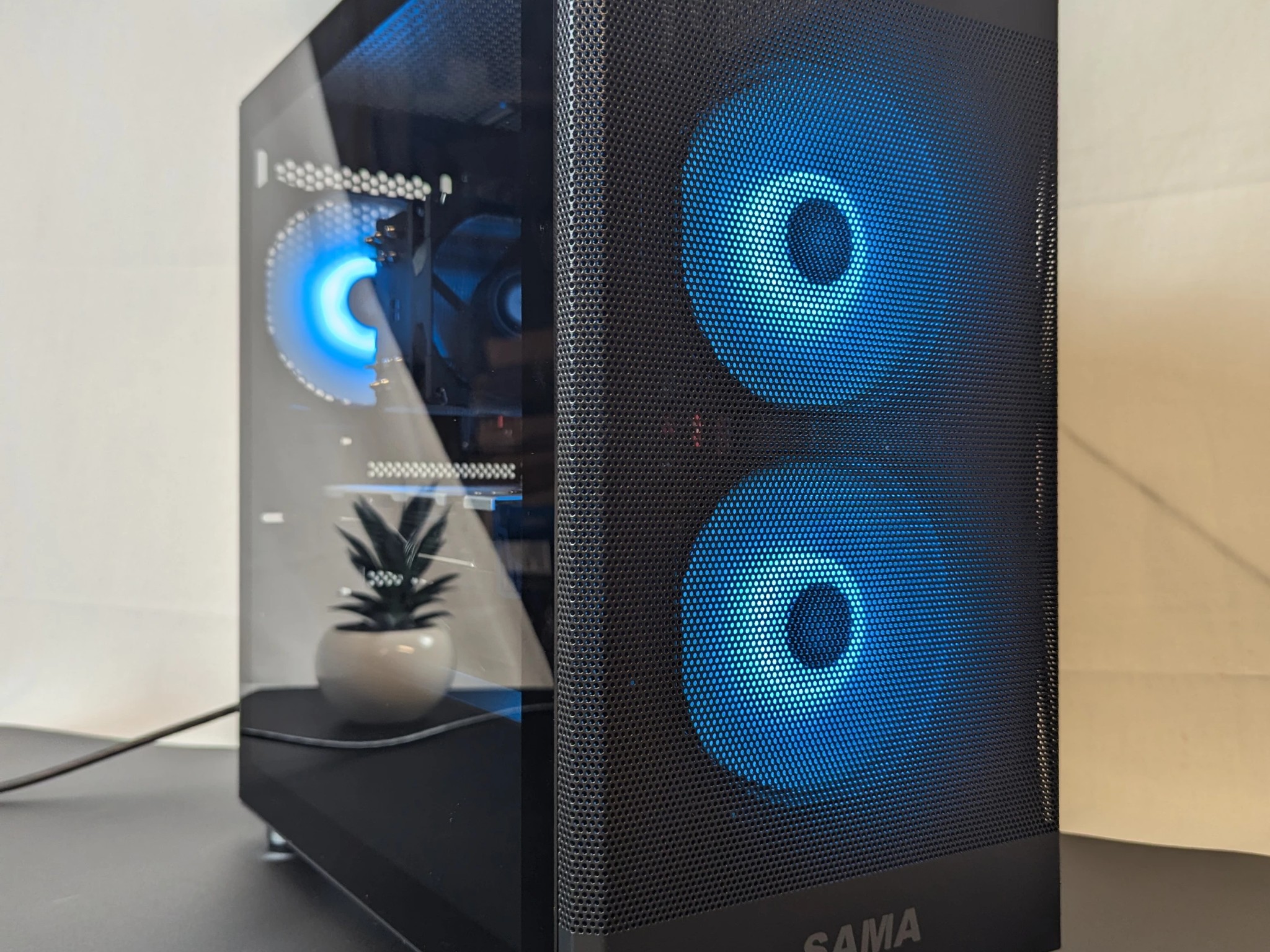 Low Cost GAMER Sapphire RX 580 + Intel Xeon E5-2640 v4 (10 cores 20 threads)