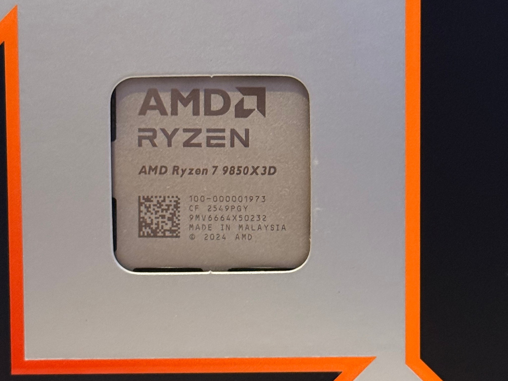 AMD Ryzen 7 9850X3D