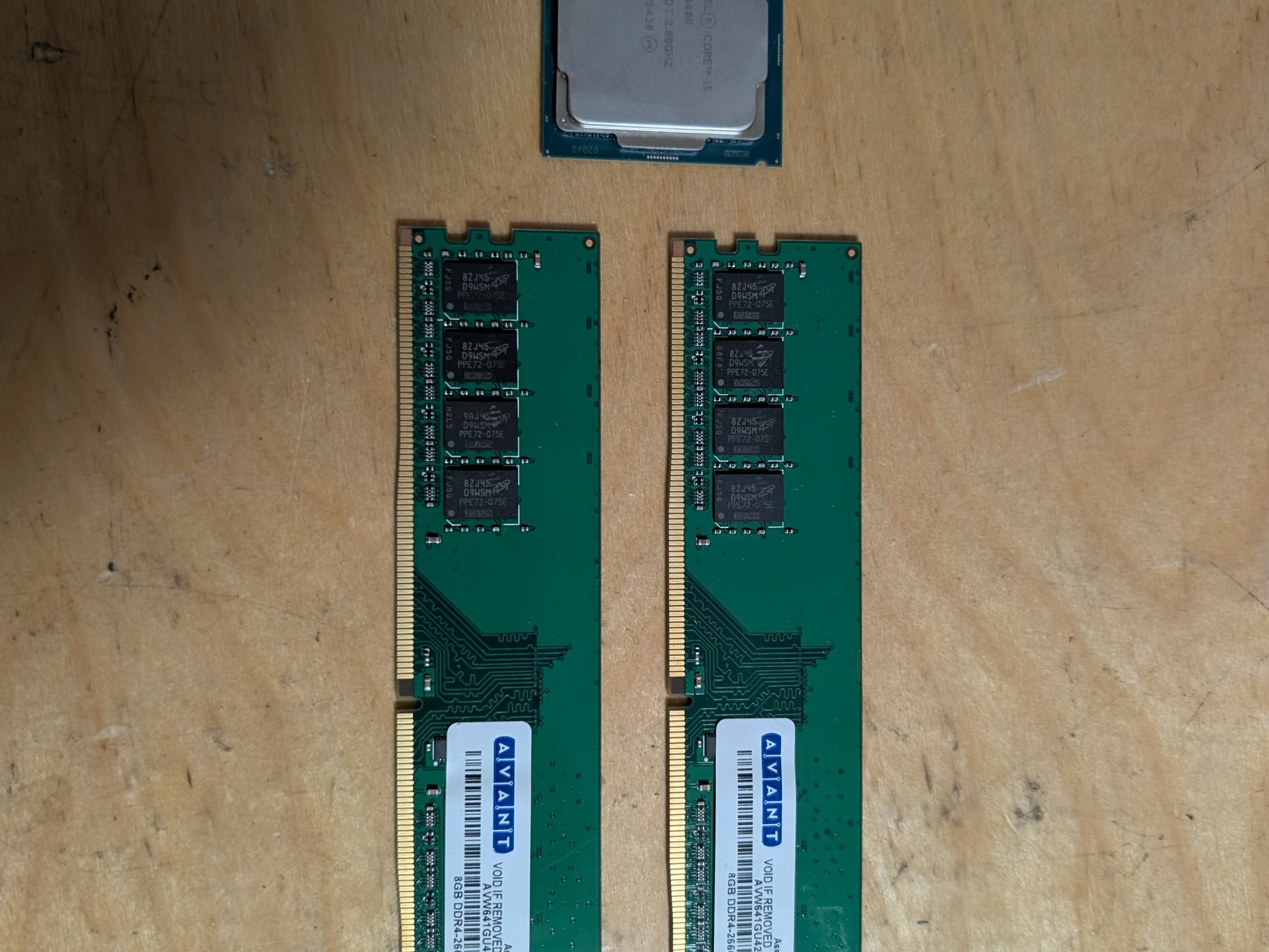 Intel Core i5-8400 + 16GB DDR4 2666MTs