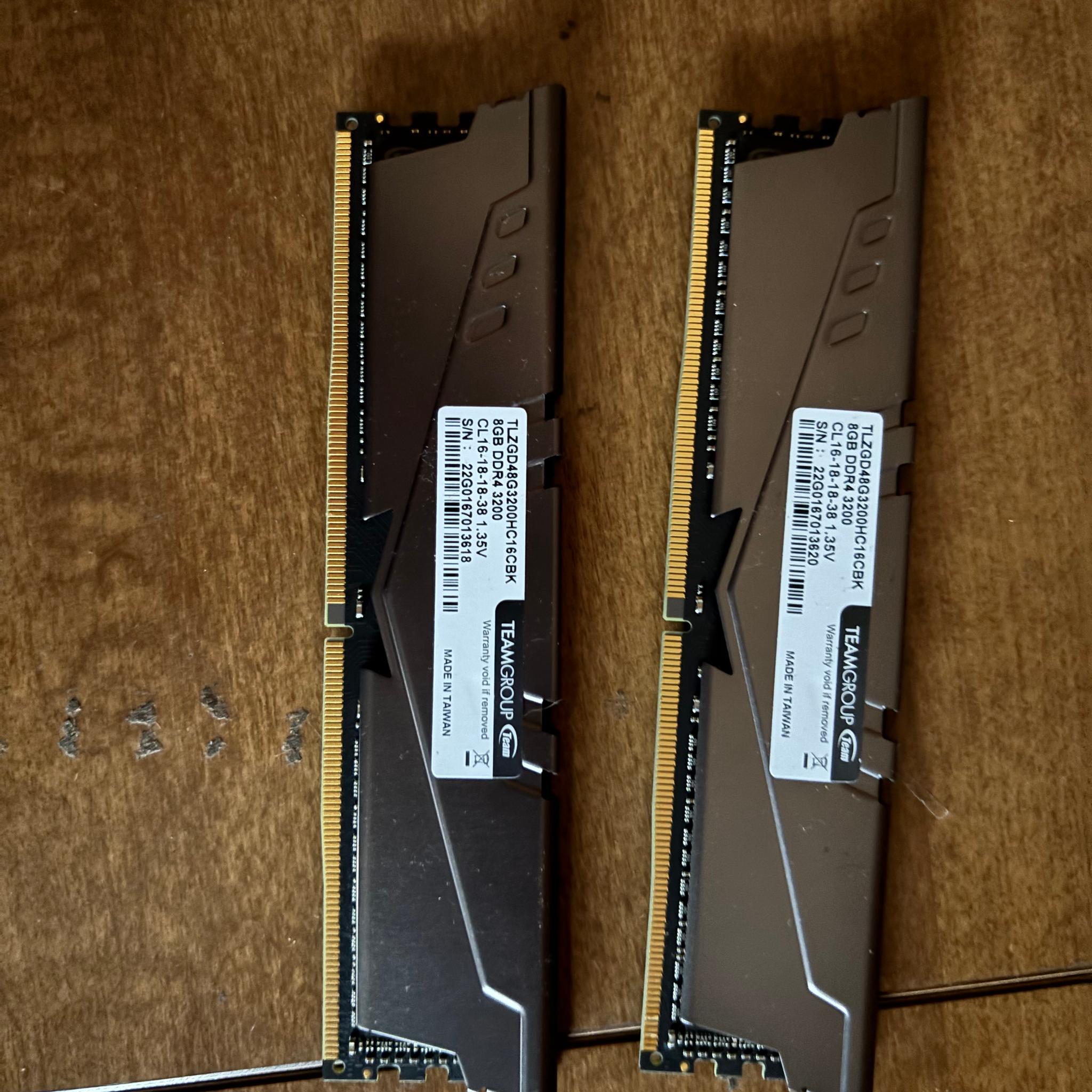 TEAMGROUP T-Force Vulcan Z 16GB (2x8GB) DDR4-3200 DIMM Desktop RAM