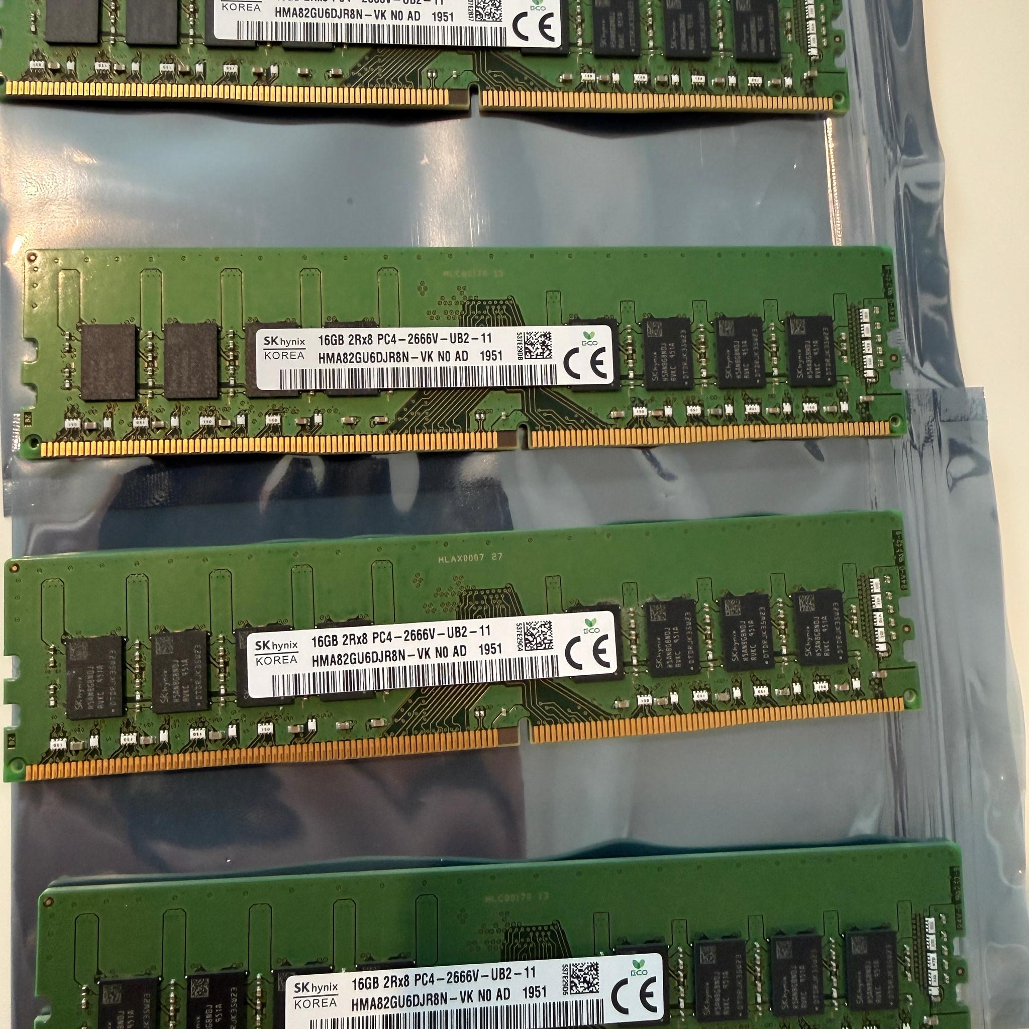 SK hynix HMA82GU6DJR8N-VK 64GB