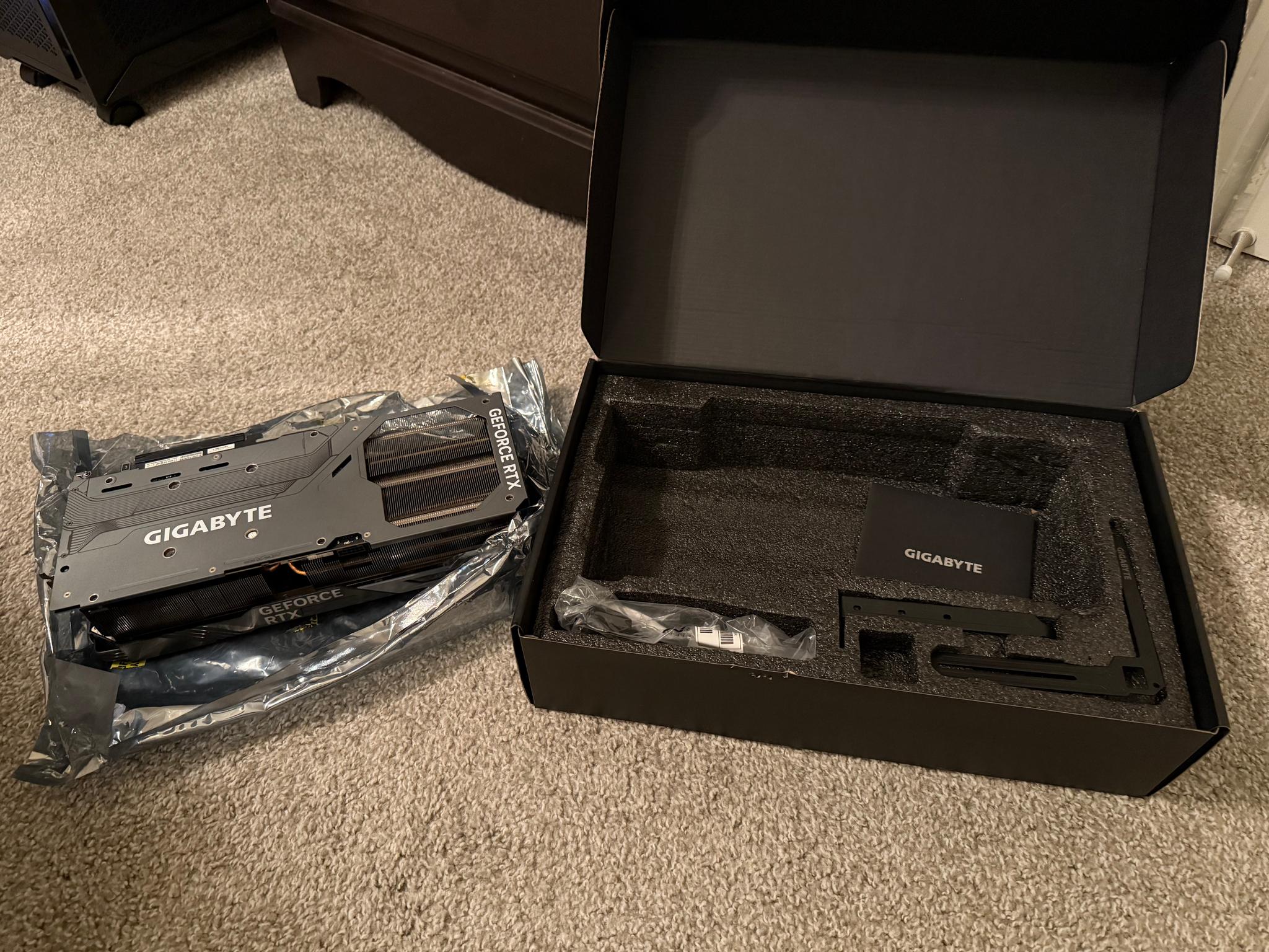 GIGABYTE WINDFORCE GeForce RTX 4090 - Image 5