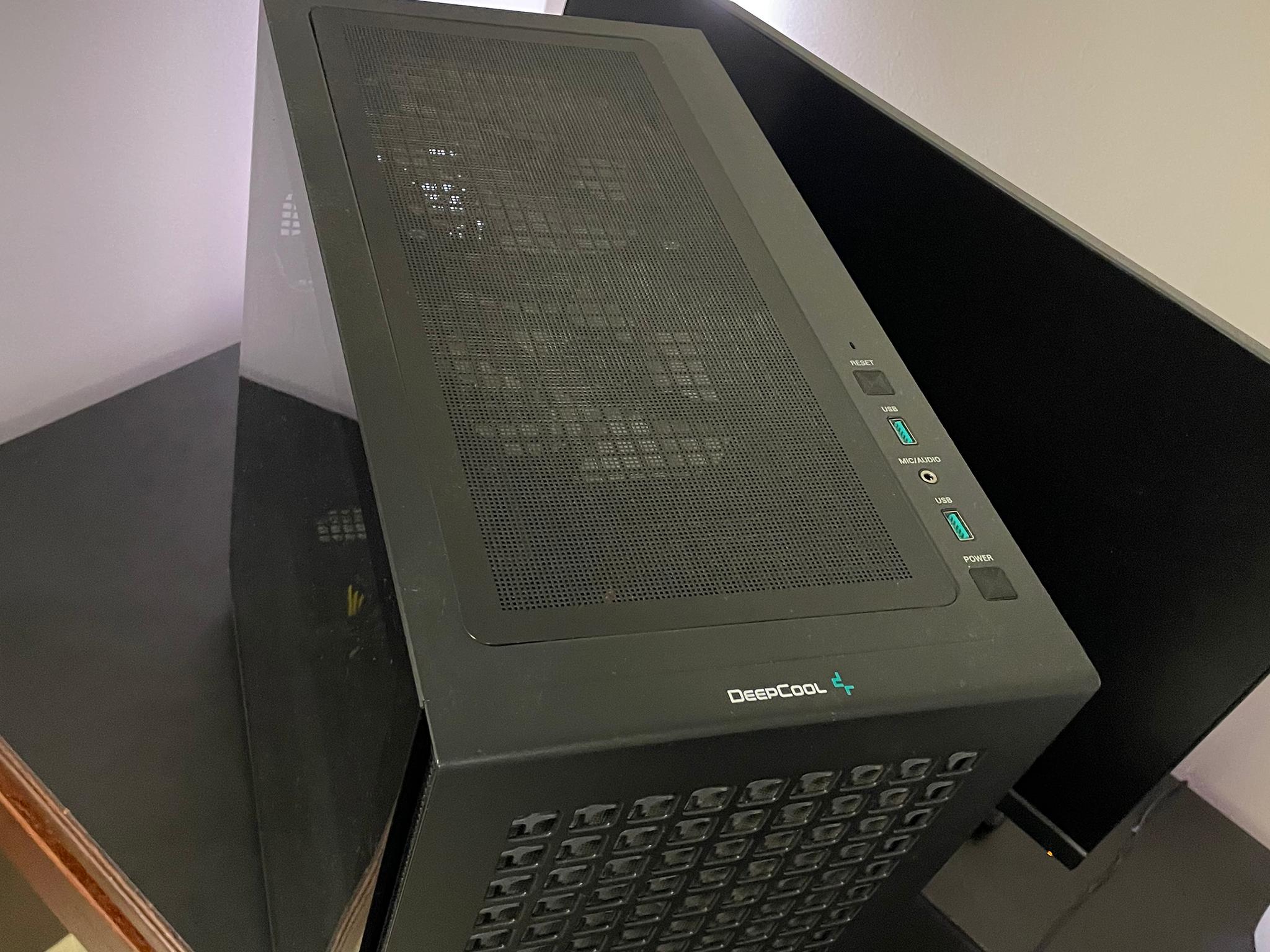 RX 7600 GAMING PC
