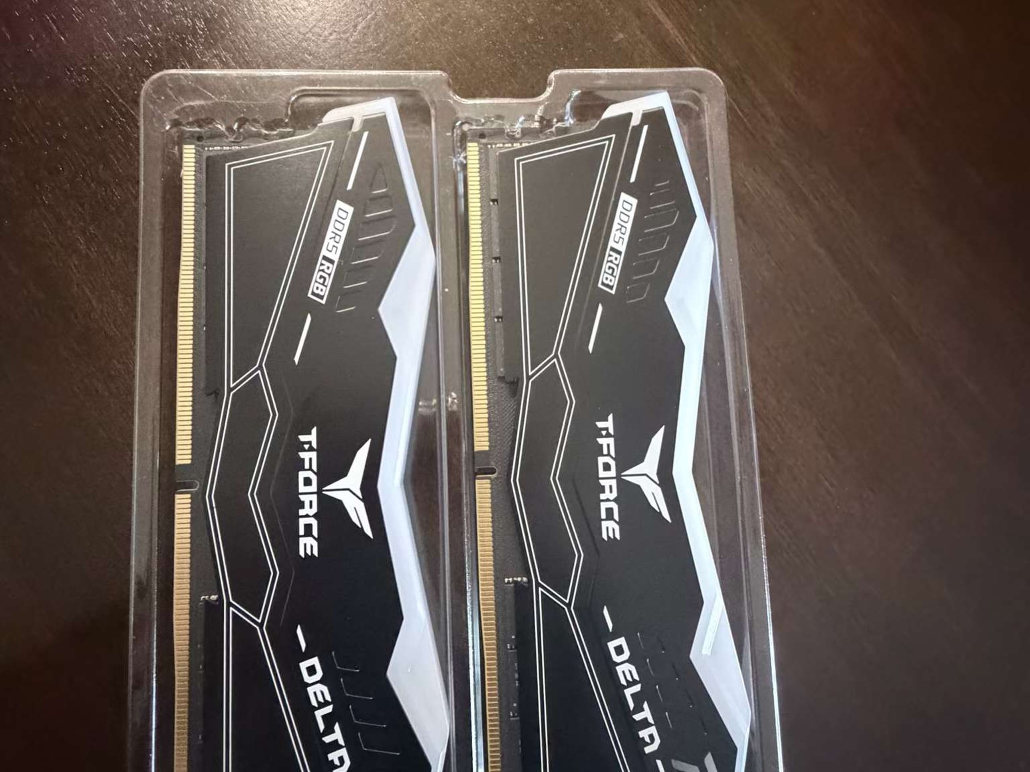 TEAMGROUP T-Force Delta RGB 64GB (2x32GB) DDR5 6000MHz CL38