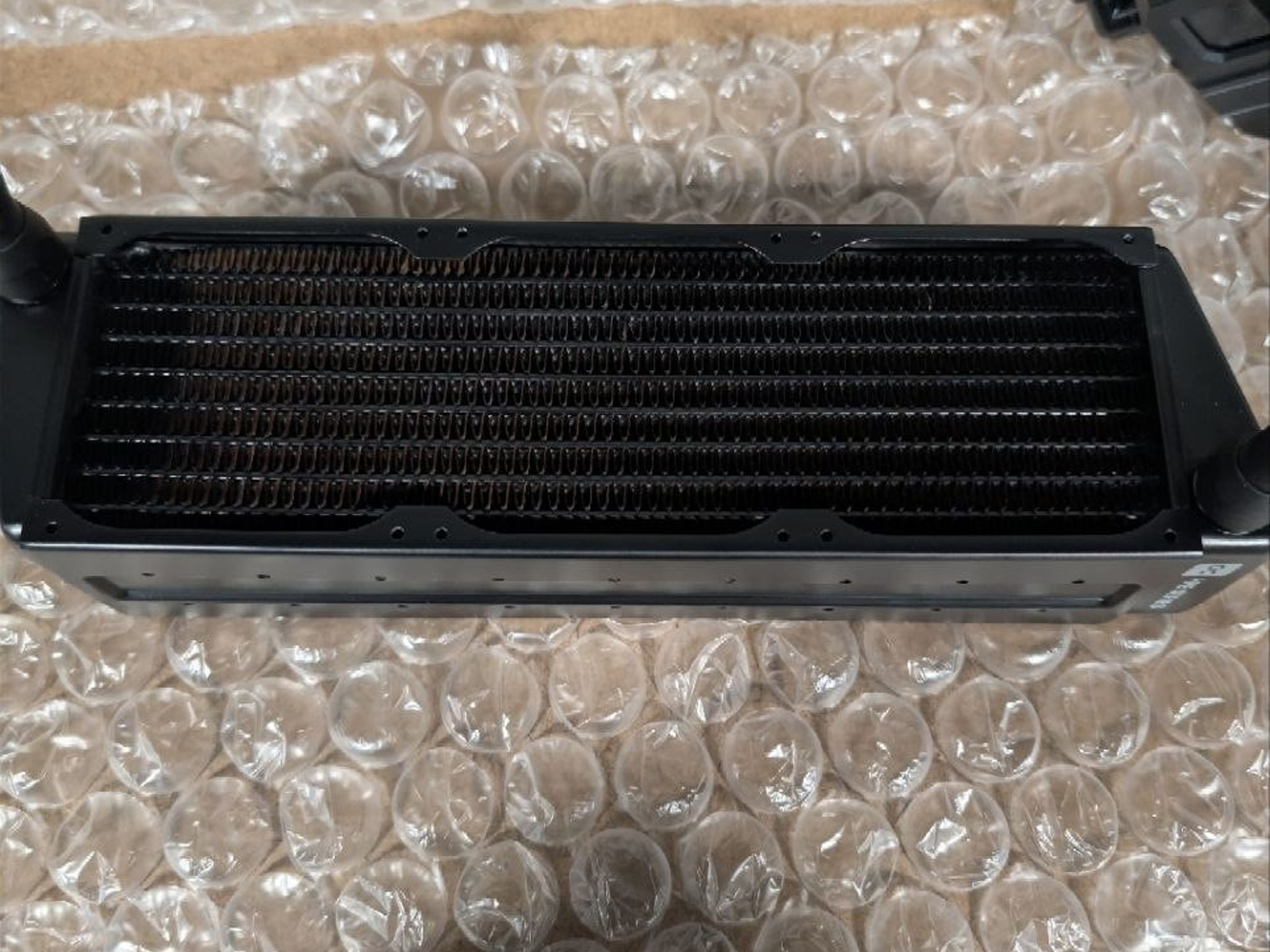 Alphacool Eisbaer Pro ES 80mm Triple HPE + 3x ES PWM Fans - (11972)