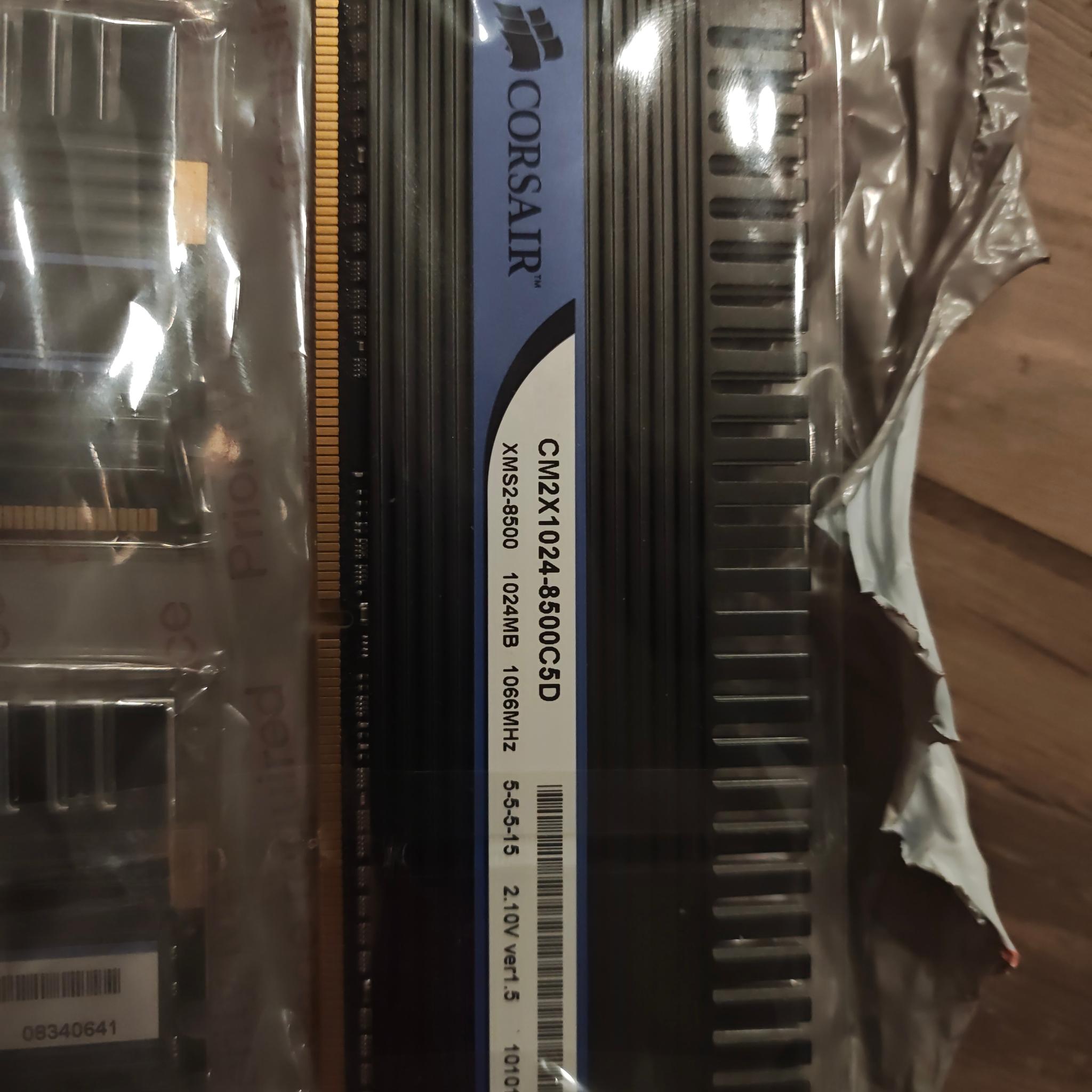 1GB Corsair Dominator DDR2 1066MHz Desktop RAM Module