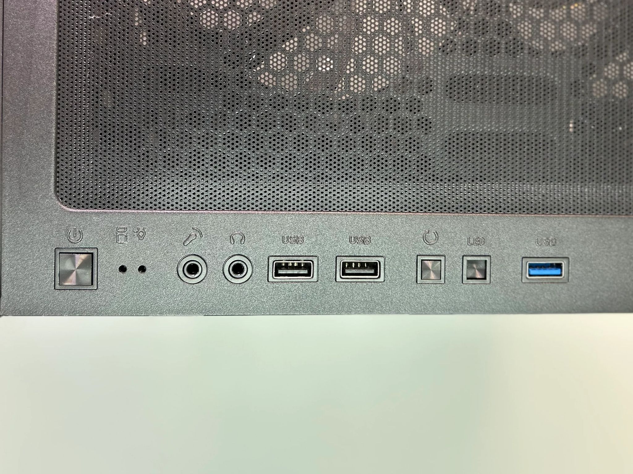 Game-Stream-Edit Value PC! 1080Ti | 10Gbps | Ryzen 3600 | 32GB RAM | 1TB Nvme | Win 11 Pro | Wifi 5