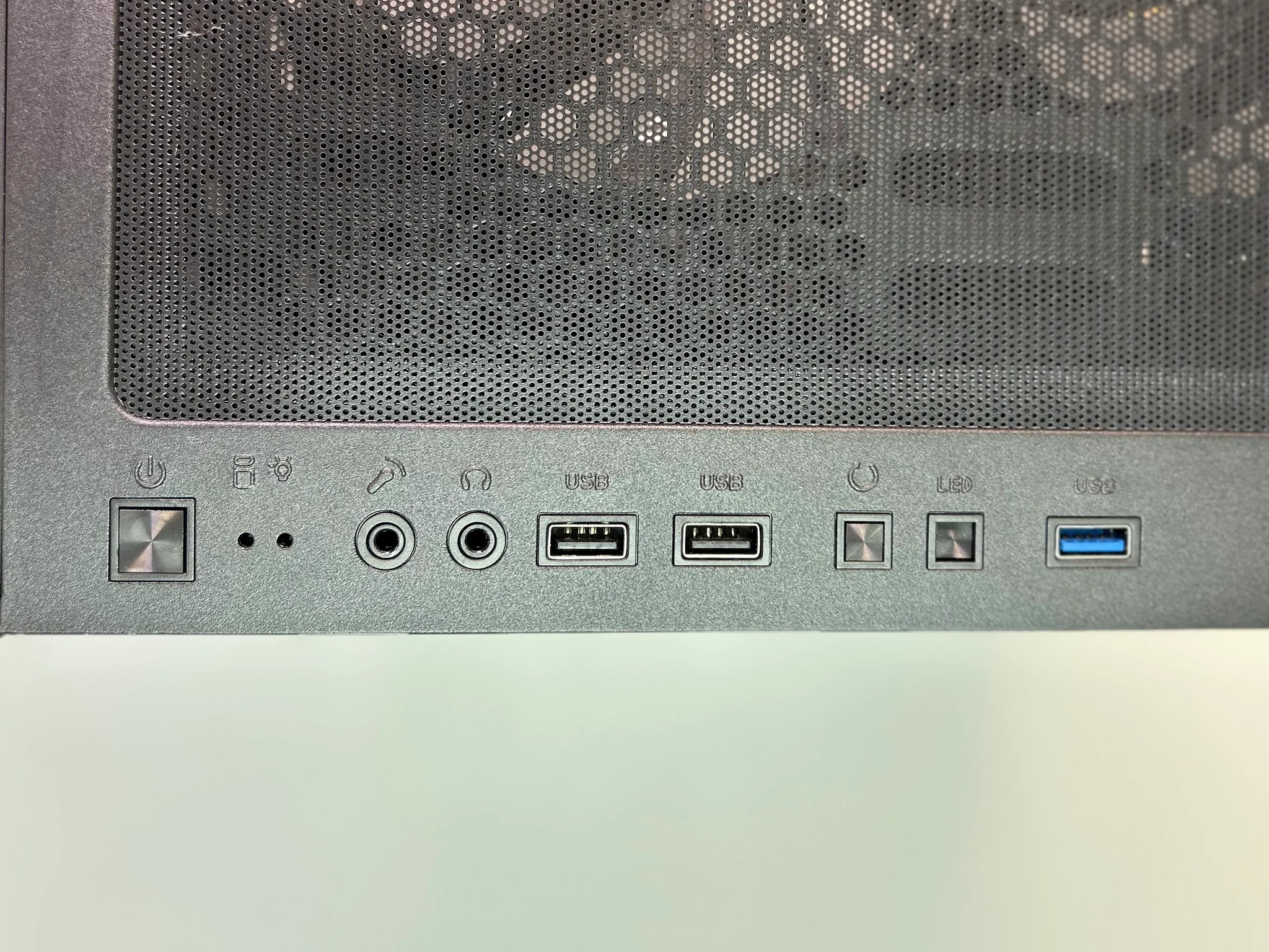 Game-Stream-Edit Value PC! 1080Ti | 10Gbps | Ryzen 3600 | 32GB RAM | 1TB Nvme | Win 11 Pro | Wifi 5