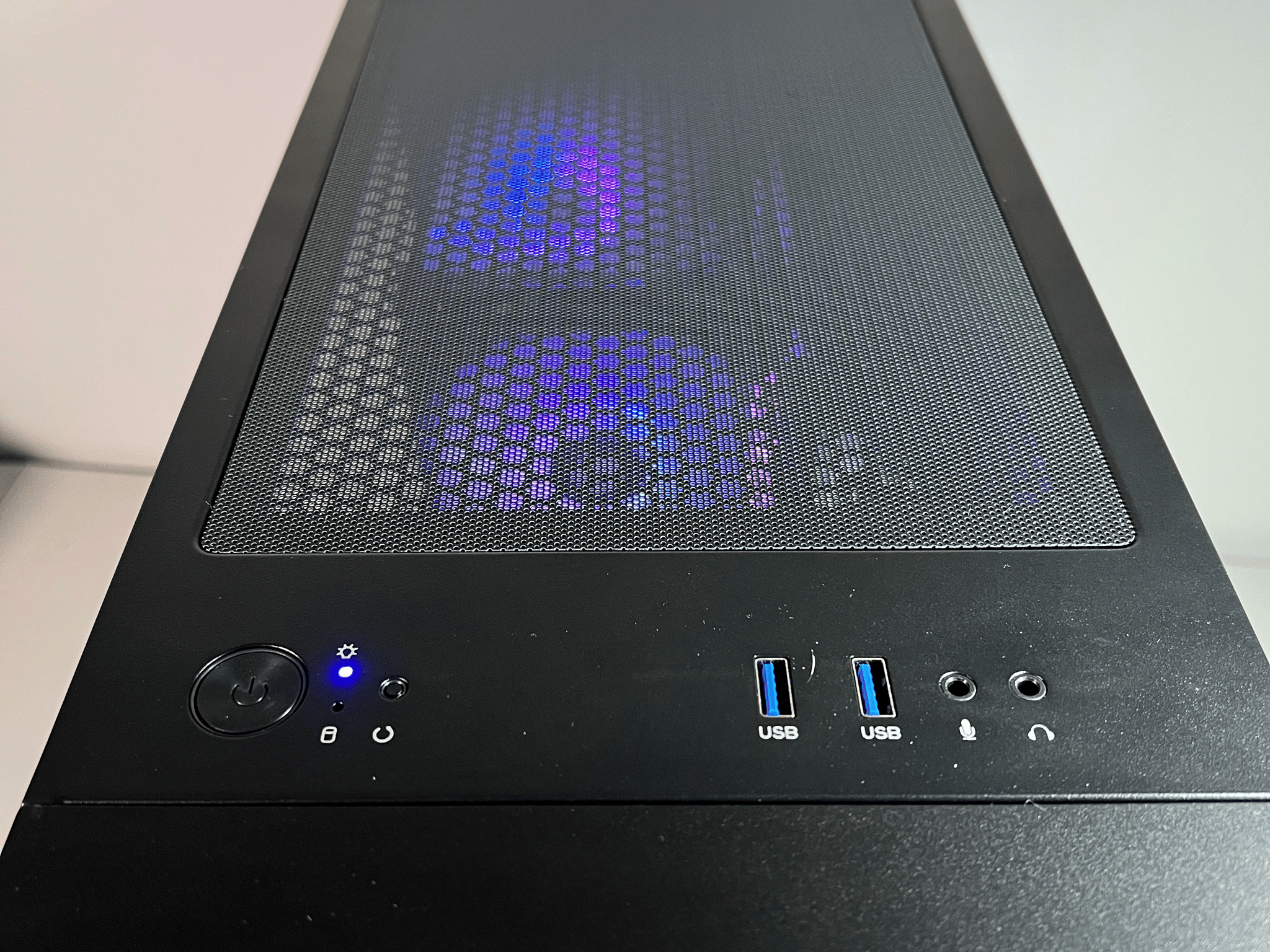 Ryzen 5 5600X | RTX 3070 FTW3 Gaming PC