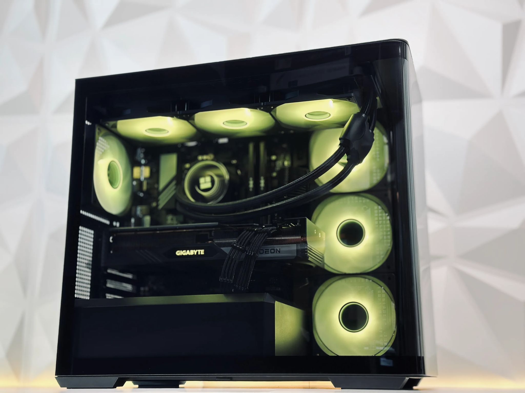 🕸️🕷☢Venom🕸Liquid Cooled Gaming PC🕸AMD RX 7900 GRE 16GB🕸AMD Ryzen 5 7500F🕸32GB DDR5🕸1TB SSD