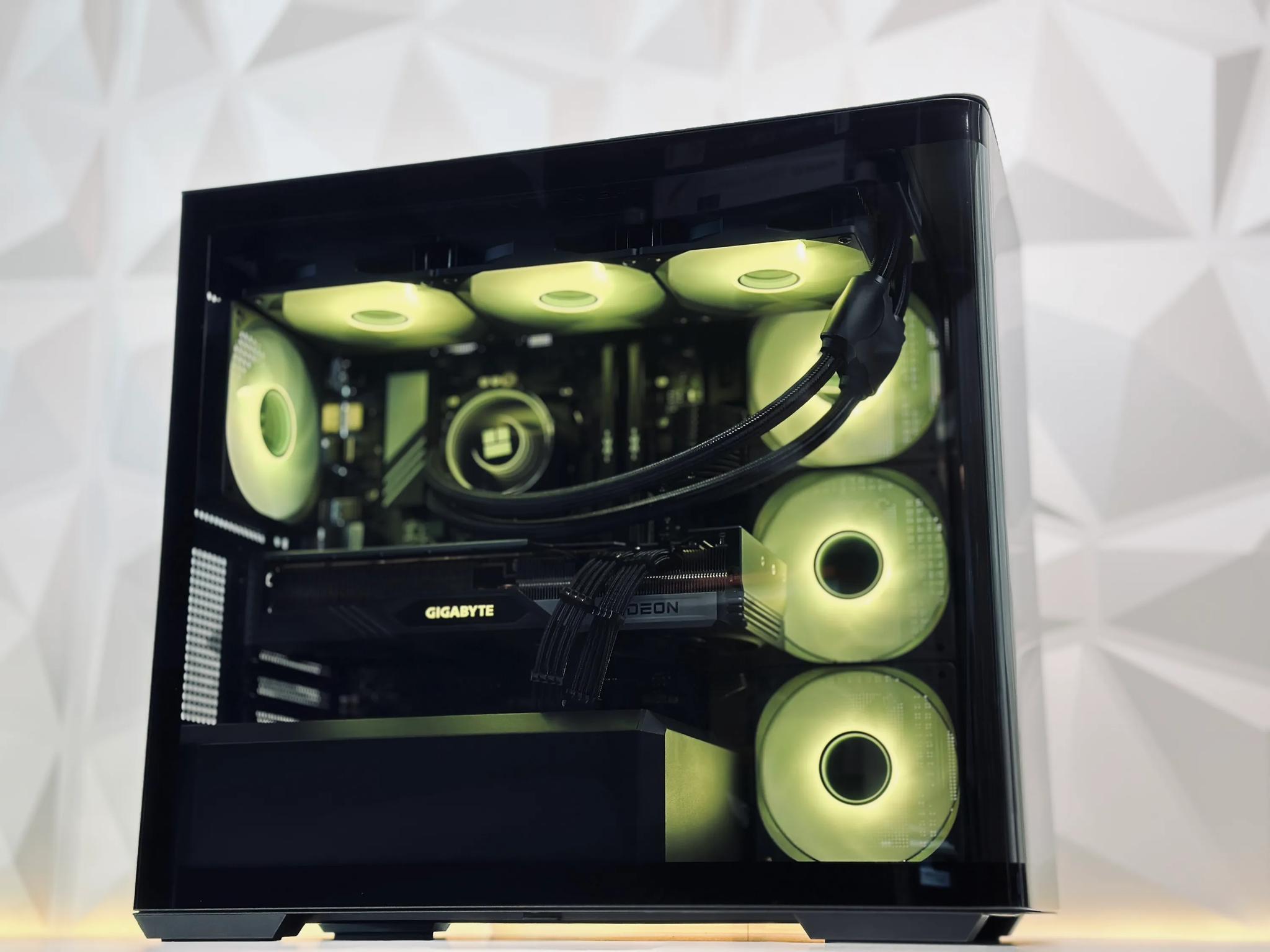 🕸️🕷☢Venom🕸Liquid Cooled Gaming PC🕸AMD RX 7900 GRE 16GB🕸AMD Ryzen 5 7500F🕸32GB DDR5🕸1TB SSD