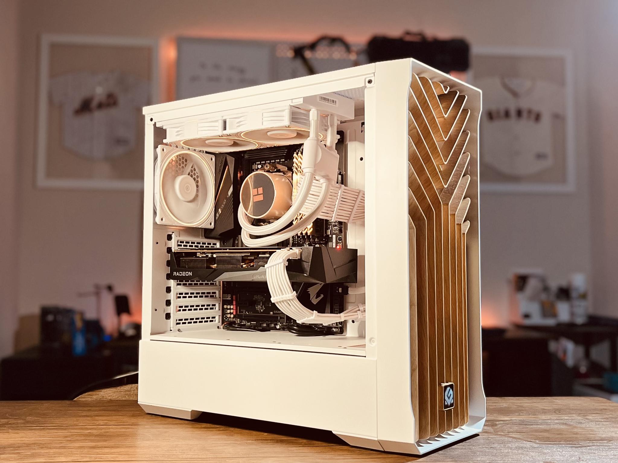 White Gaming PC (RYZEN 5 5600 +RX 6750xt)