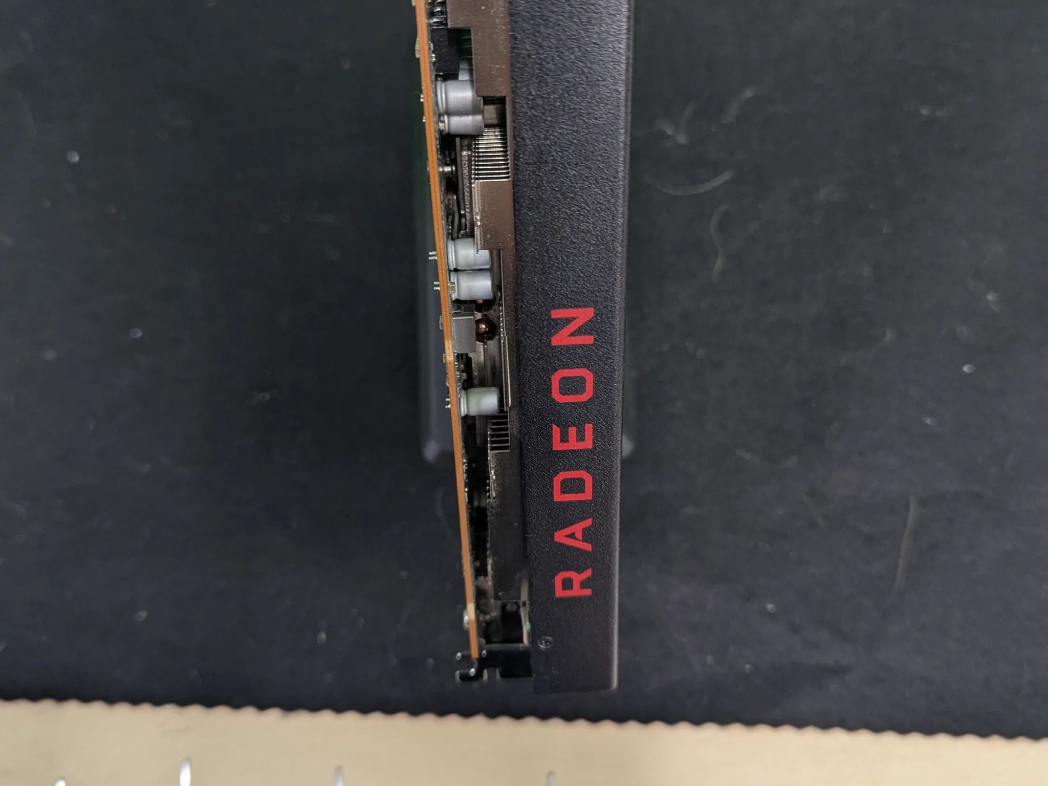 🏮 Radeon RX 6600 8GB GDDR6 (Pulled from Alienware R1)