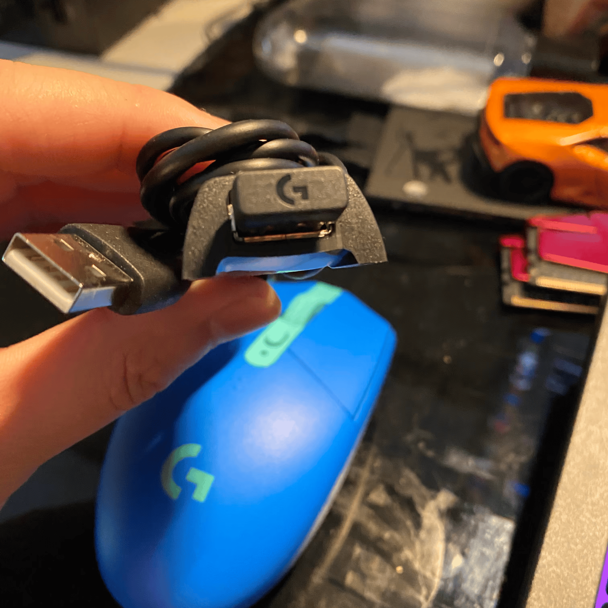 B550m, 16GB RAM, 1TB SSD, and Mouse