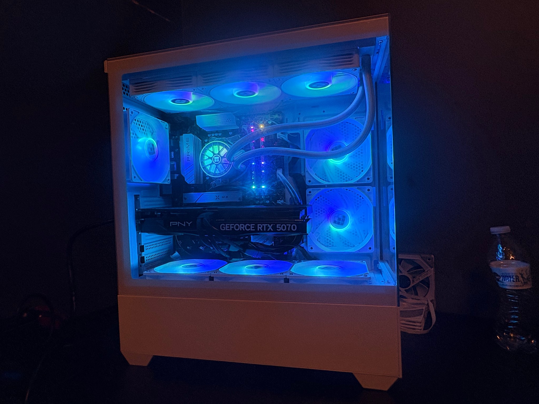 5070/Ryzen 7 7800x3D/32GB DDR5/1TB NVMe-Gaming Pc