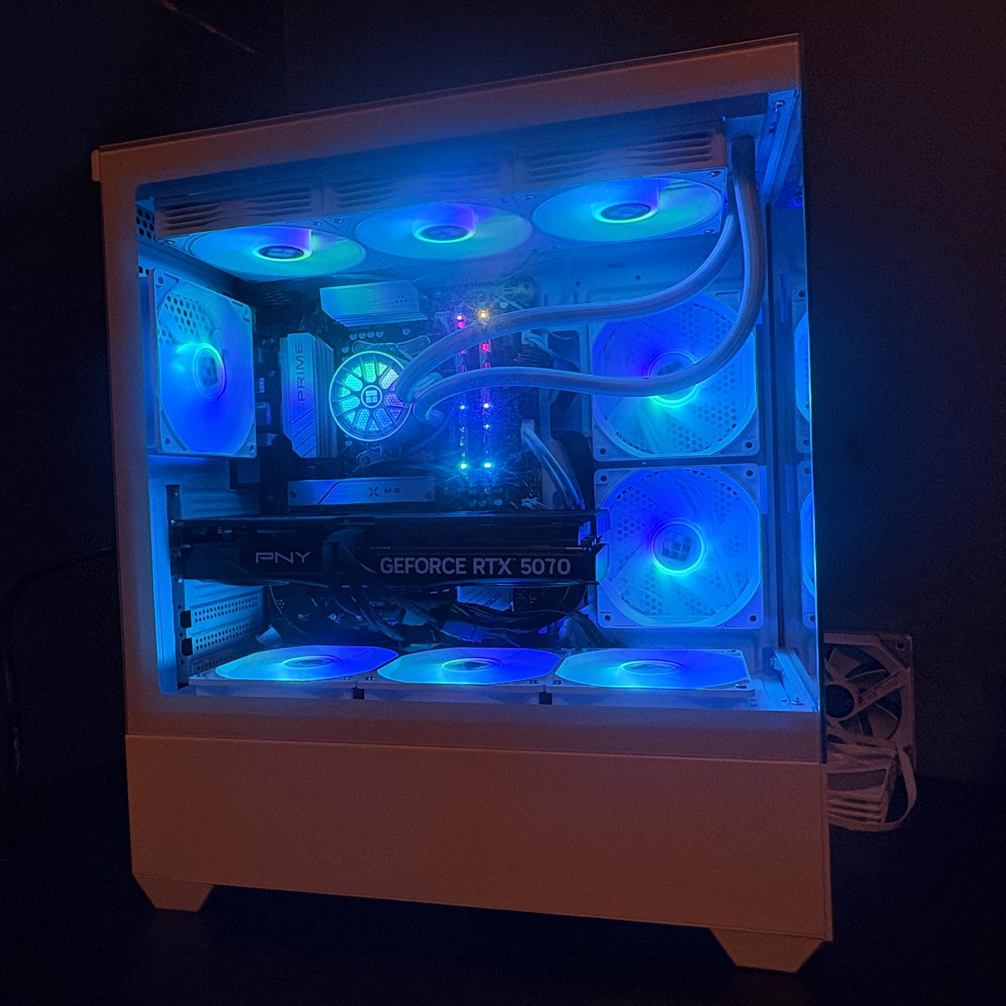 5070/Ryzen 7 7800x3D/32GB DDR5/1TB NVMe-Gaming Pc