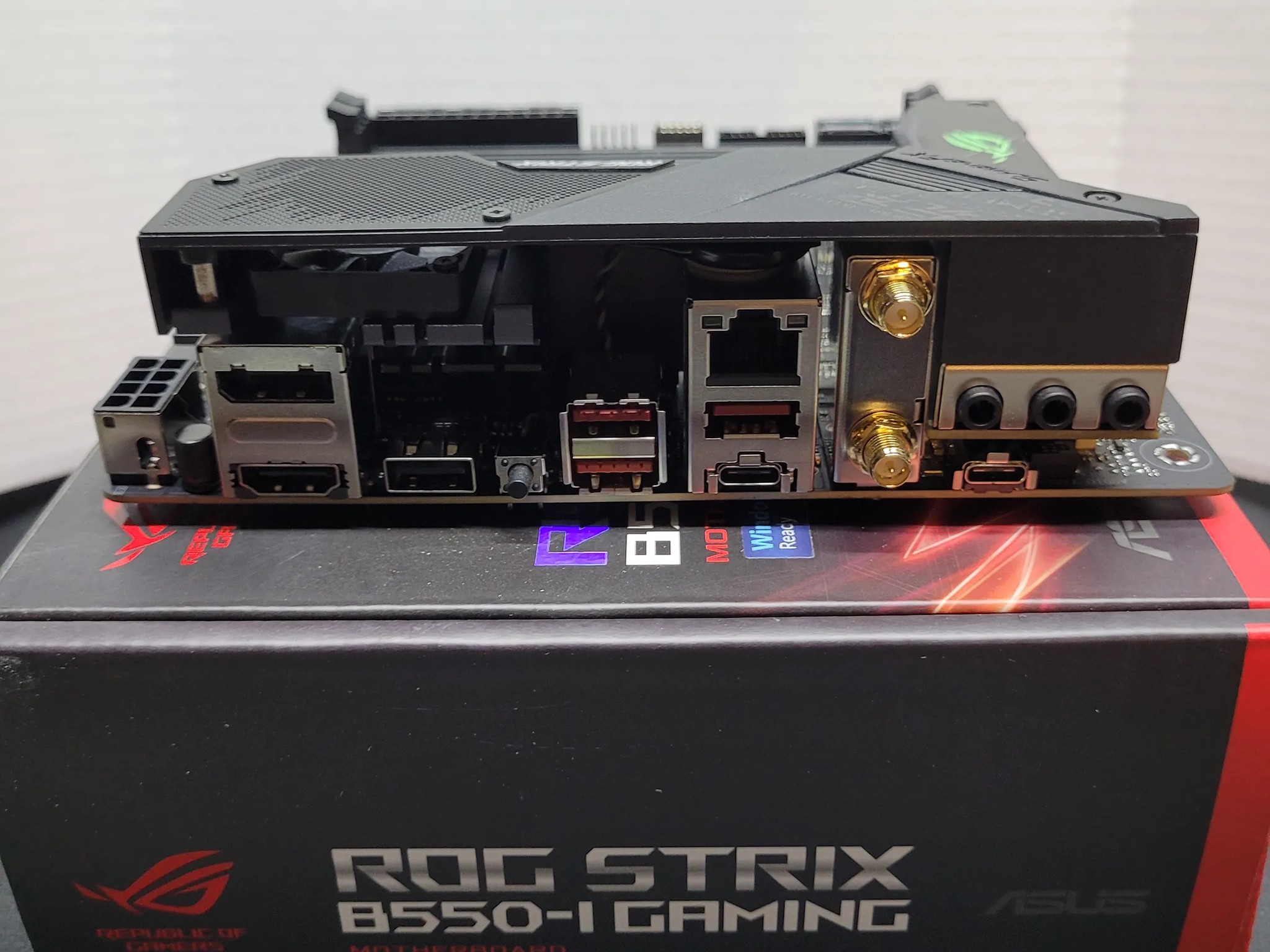 Asus ROG Strix b550-i ITX motherboard