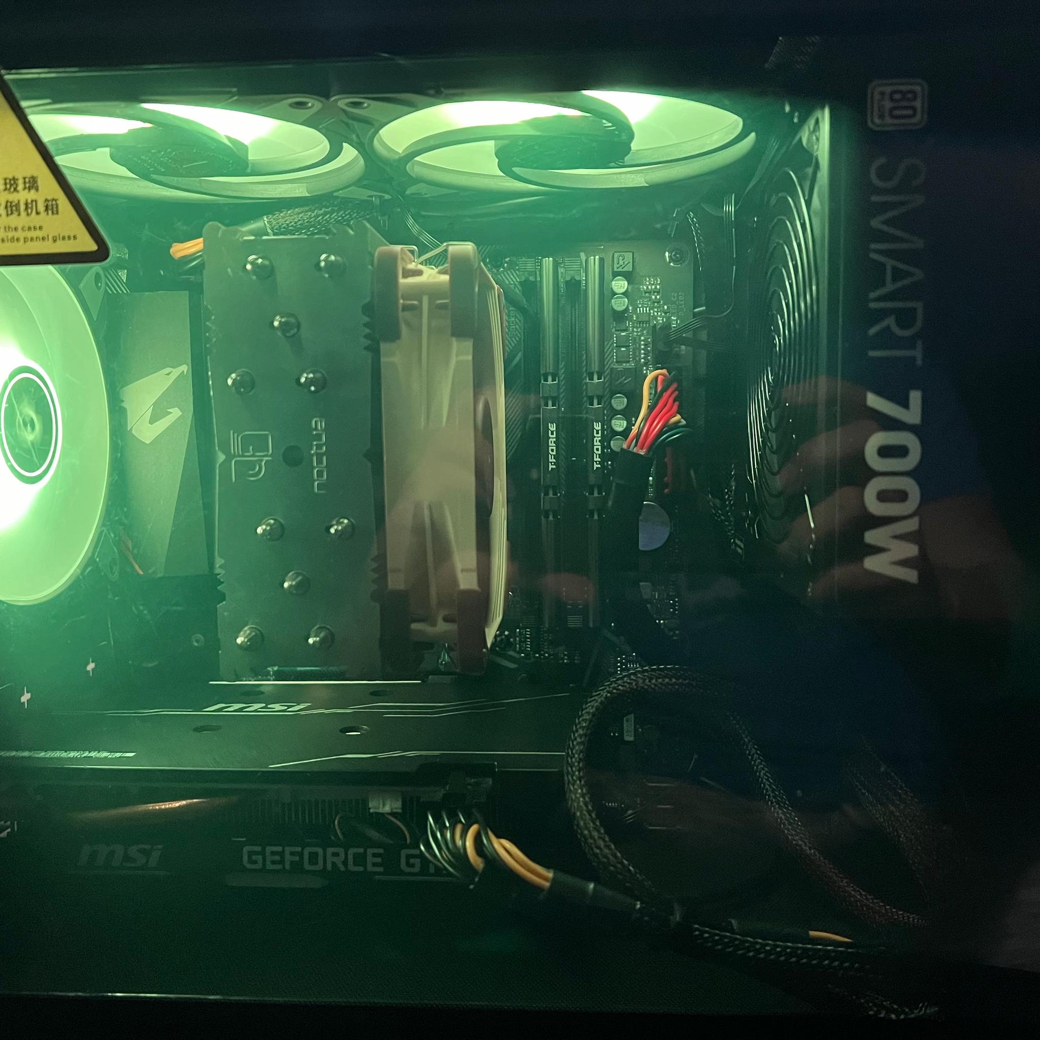 Custom Gaming PC Ryzen 5 5500/16 GB DDR4/GTX 1660 Super