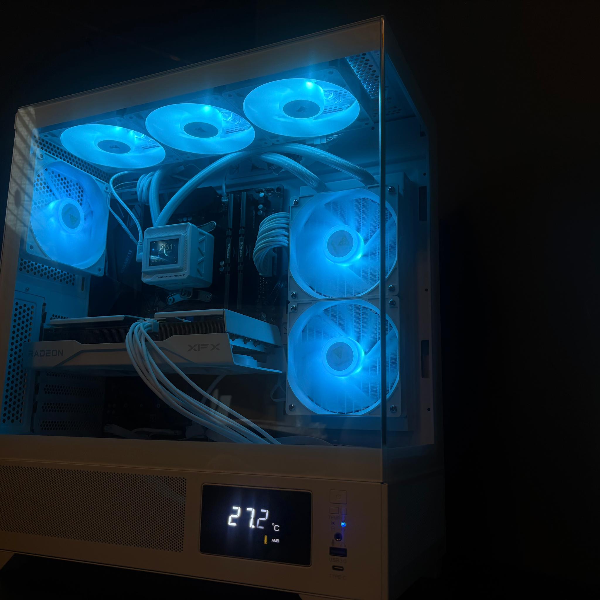 High End 9060XT 8GB/Ryzen 5 5500/All white Gaming Pc