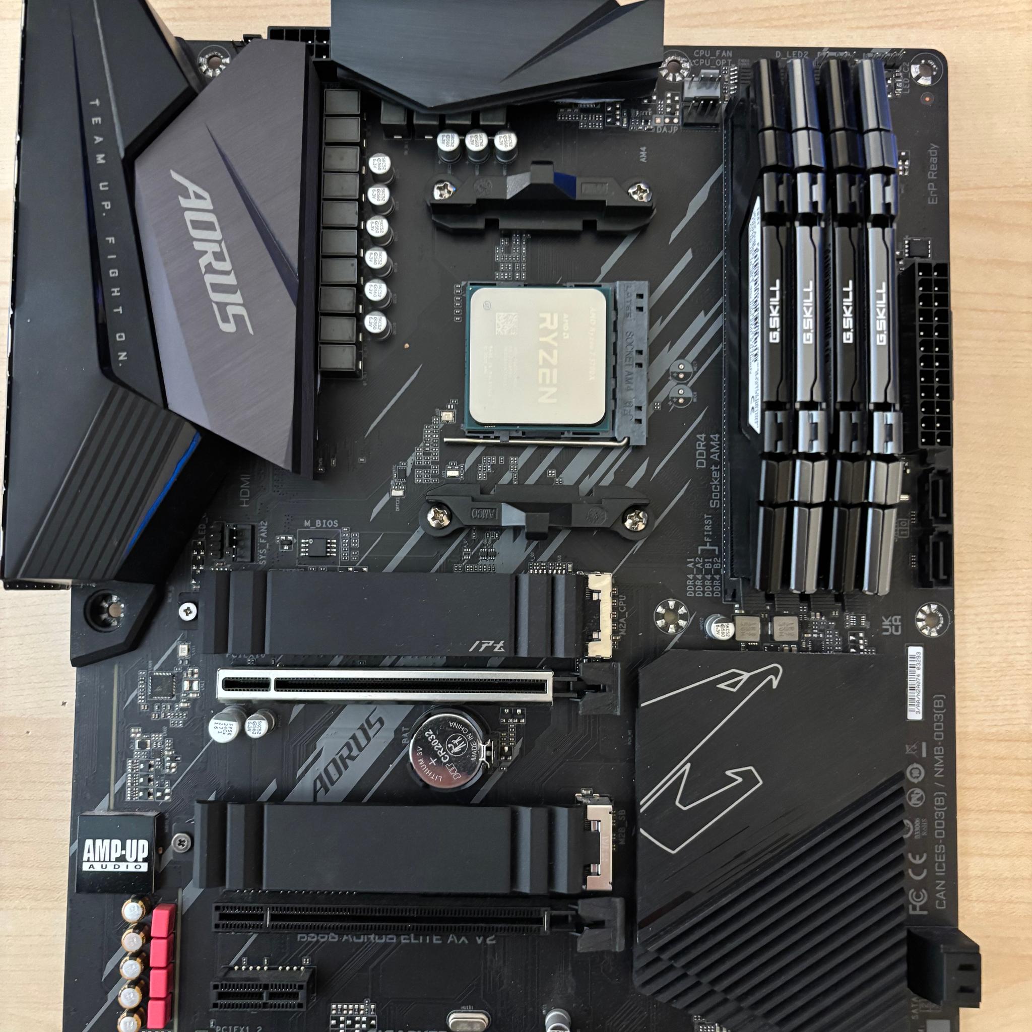 Ryzen 7 5700X, B550, 32 GB 3200 RAM