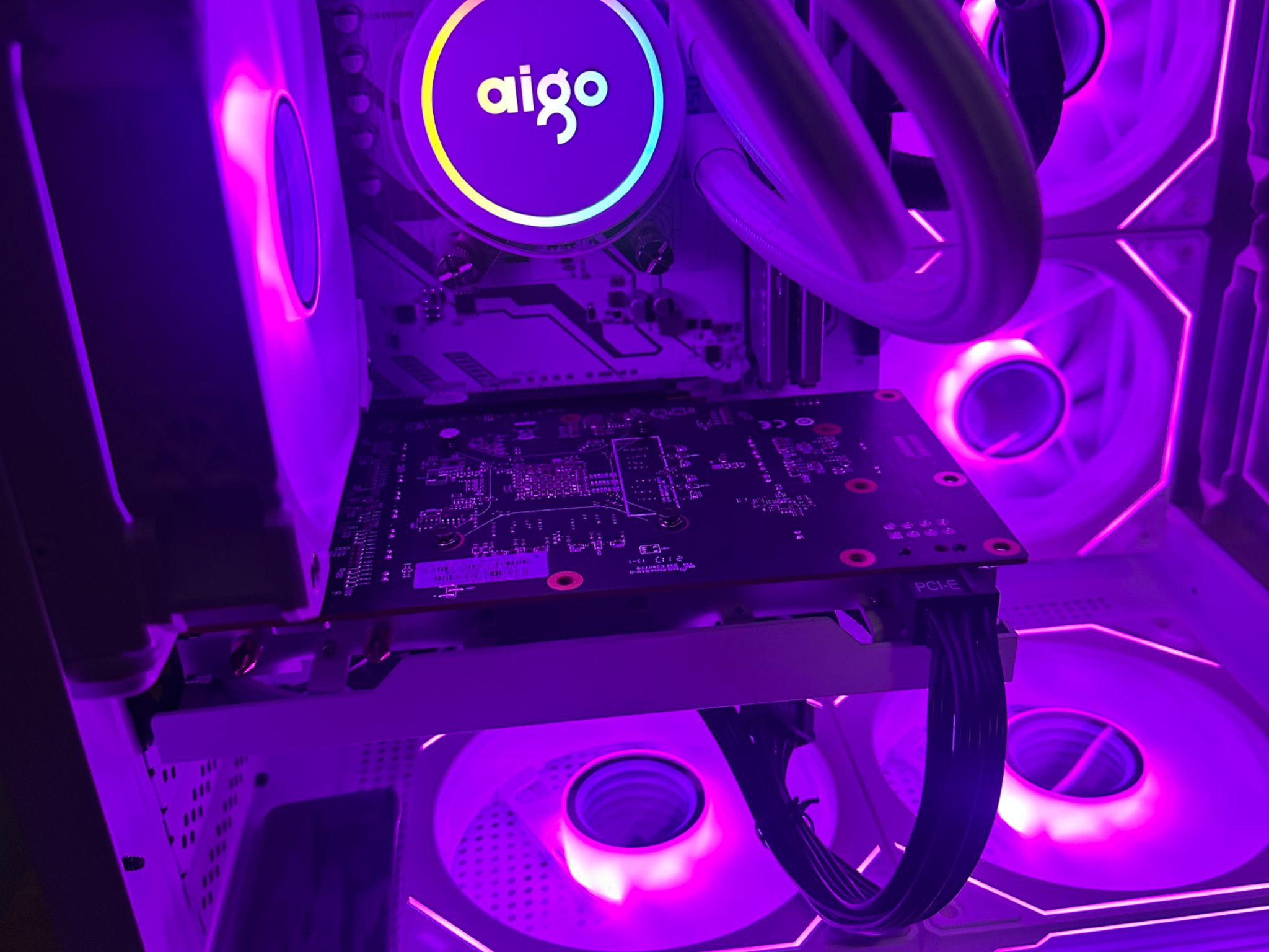 Ryzen 5 5600g|RX 6600|B-450|16g DDR4 3200mhz|512g M.2 NVME|500w 80+ Bronze Psu|120mm AIO
