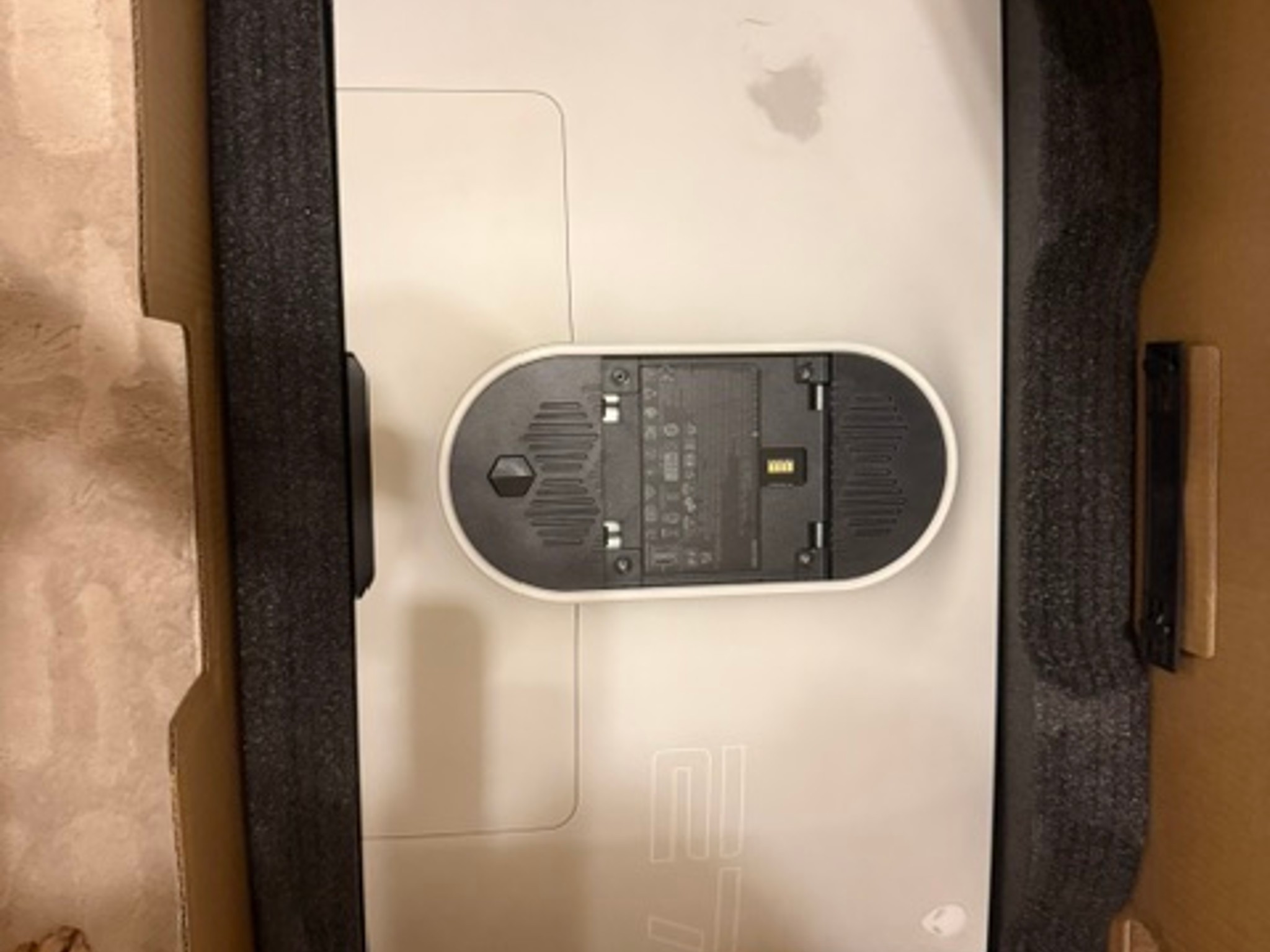 Alienware AW2720HF