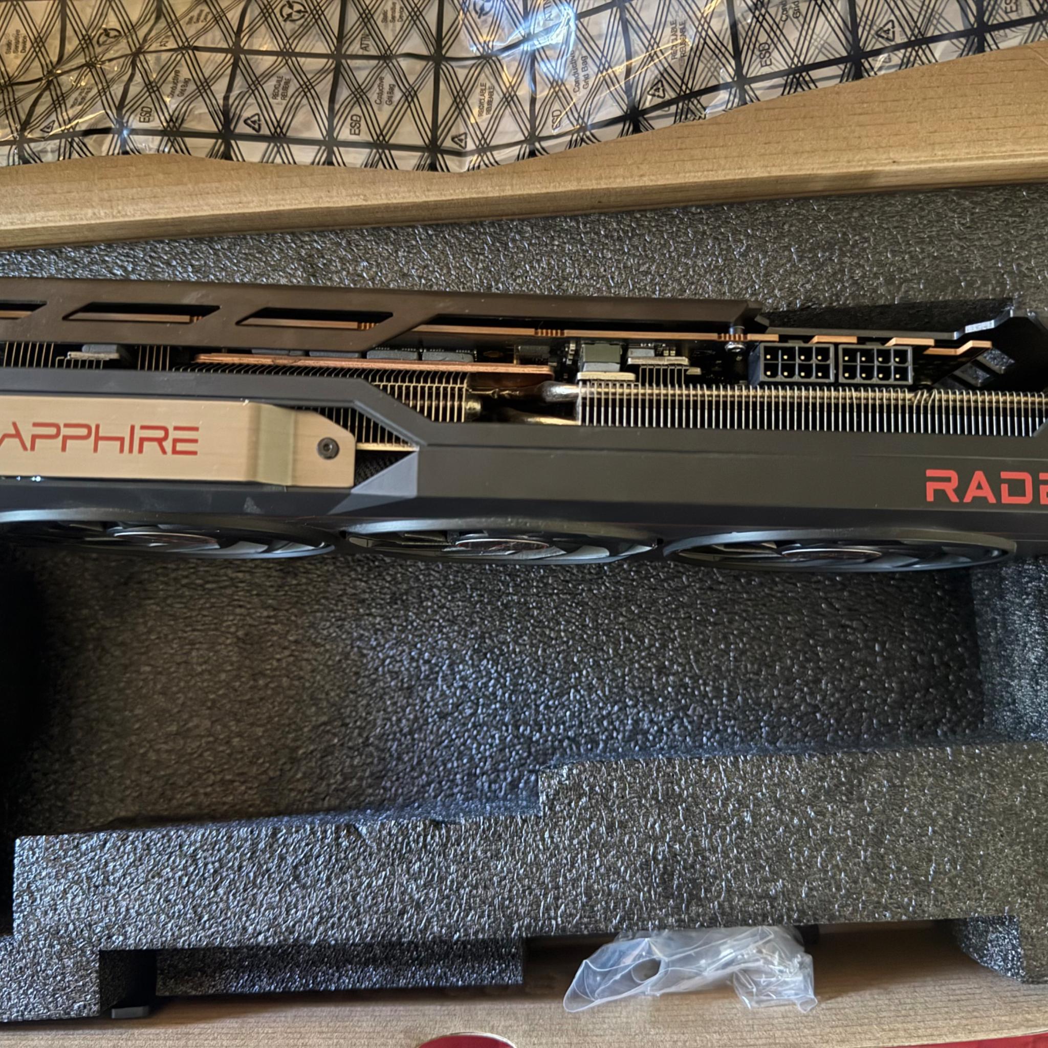 Sapphire Pulse Radeon RX 7900 XT