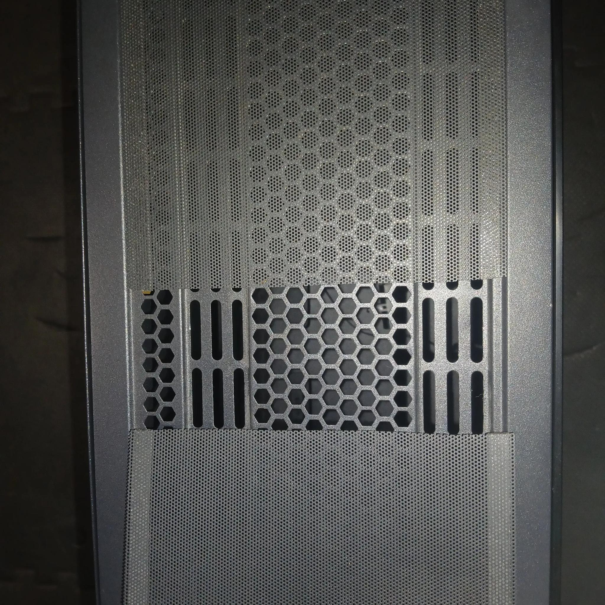Rosewill ATX Mid Tower Gaming PC Computer Case Spectra D100
