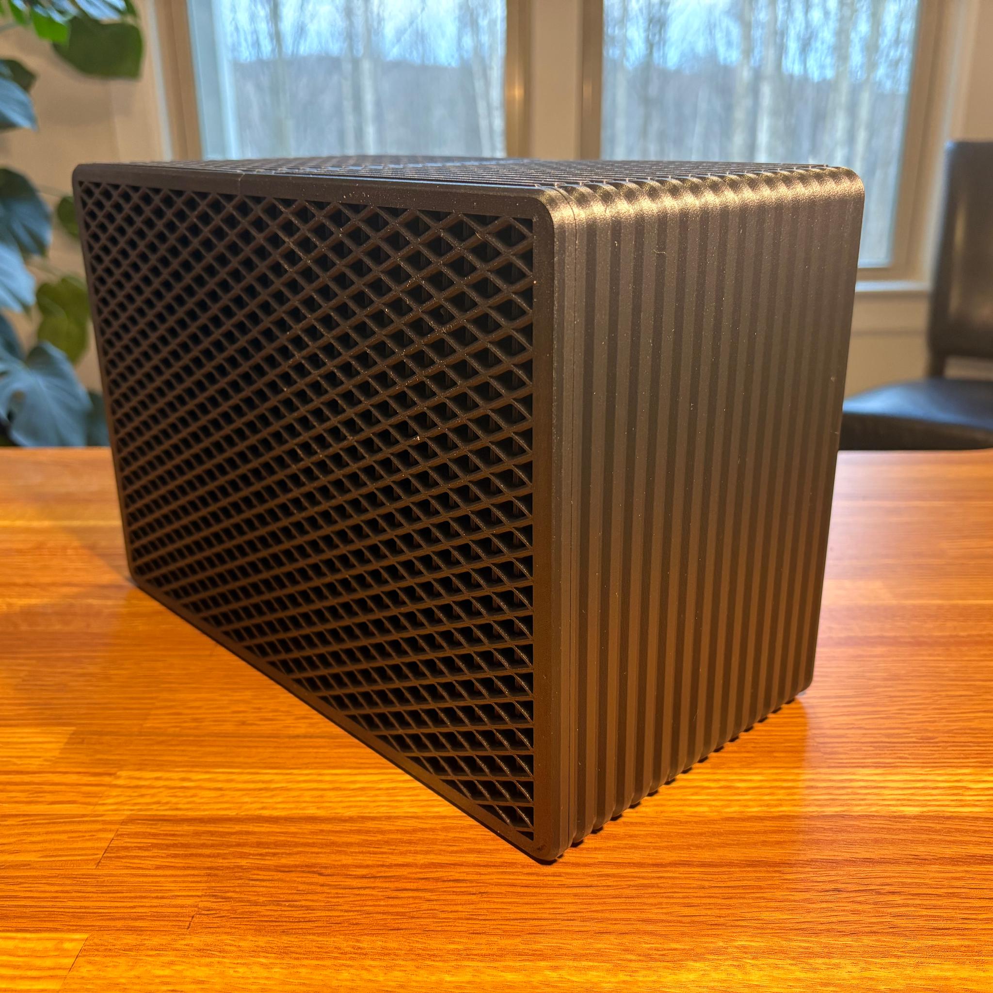 The UCBC – Ultra Compact Backpack Computer (Custom Carbon Fiber Case) | RTX 4060 Ti | 64GB RAM