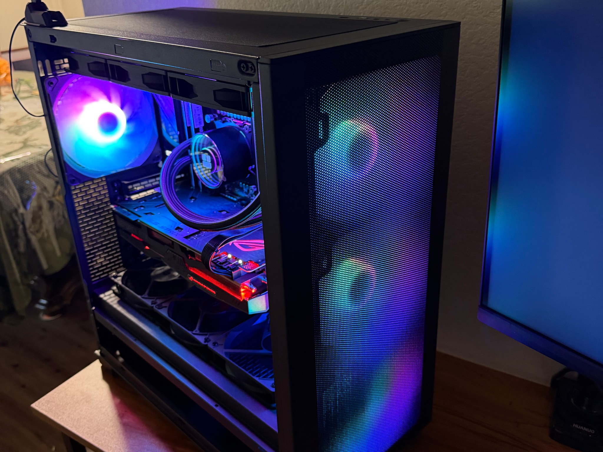 Intel [HEDT] ROG STRIX themed PC! 10980XE | 64GB DDR4 | 2080Ti | 1.5TB SSD Storage | Free Shipping!