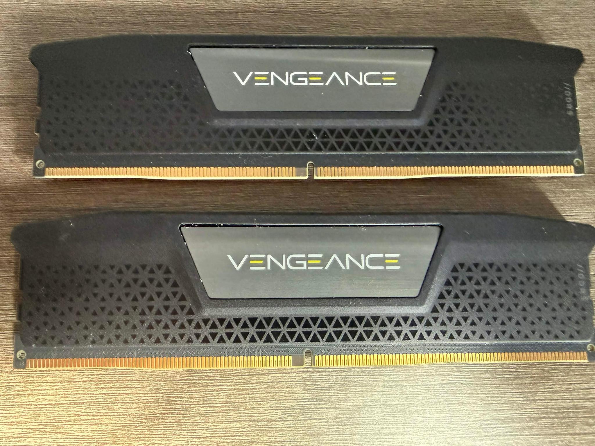 Corsair Vengeance RGB 32GB (2x16GB) RAM DDR5 5600MHz Low Clearance Size